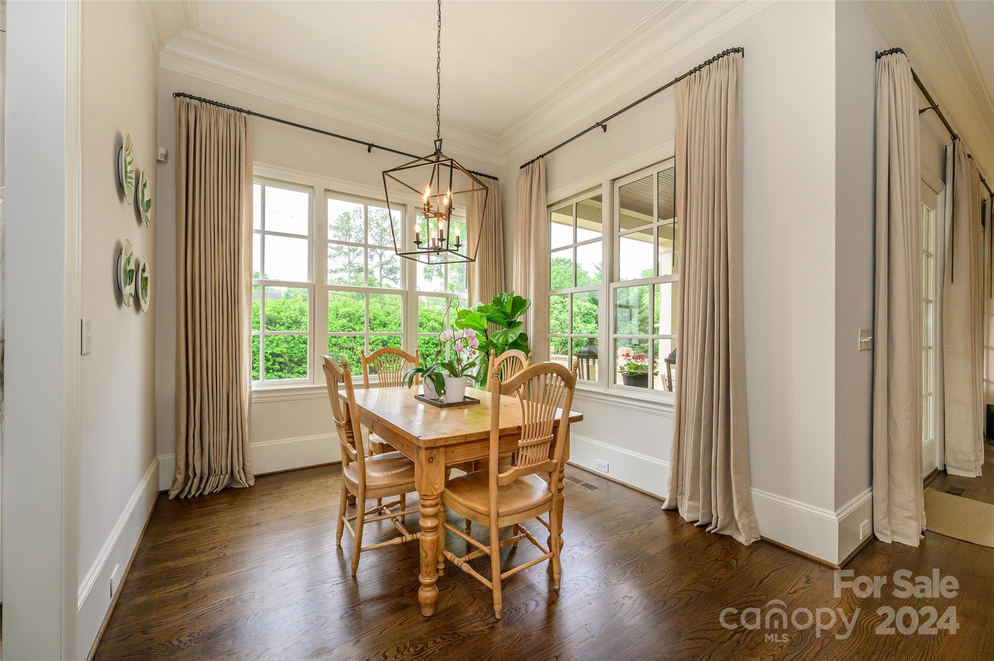 208 Cottage Place