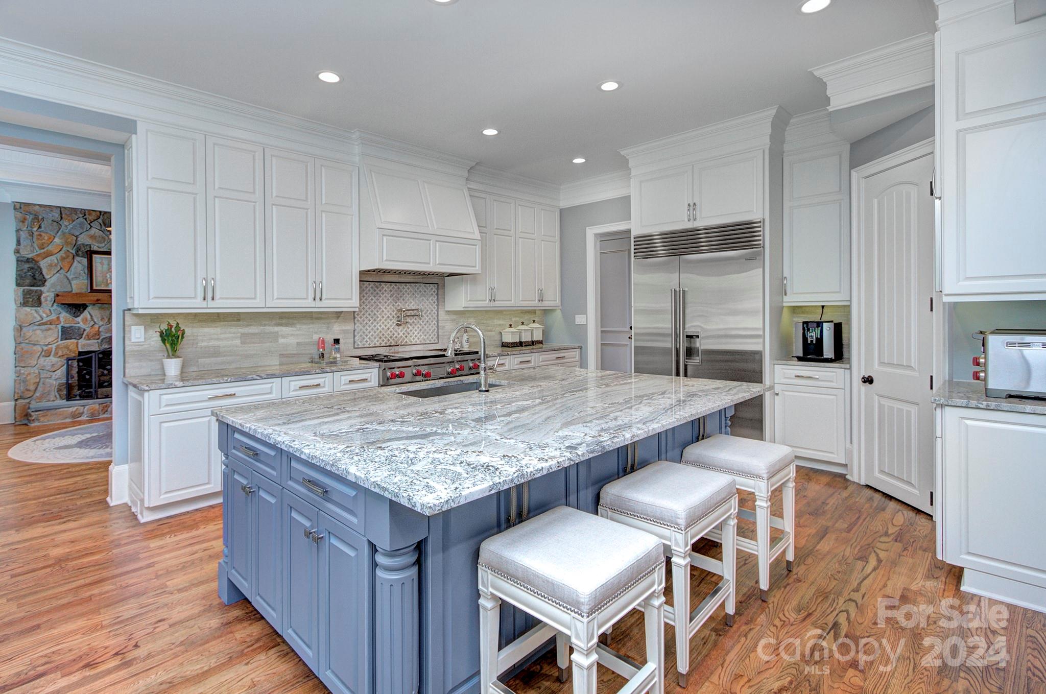 816 Beauhaven Lane