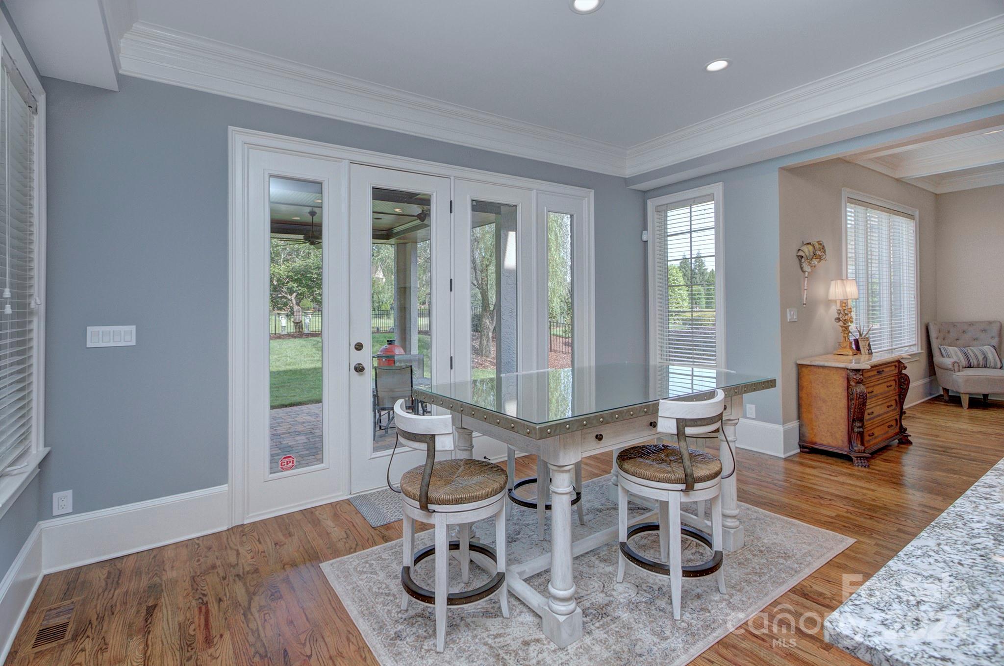816 Beauhaven Lane