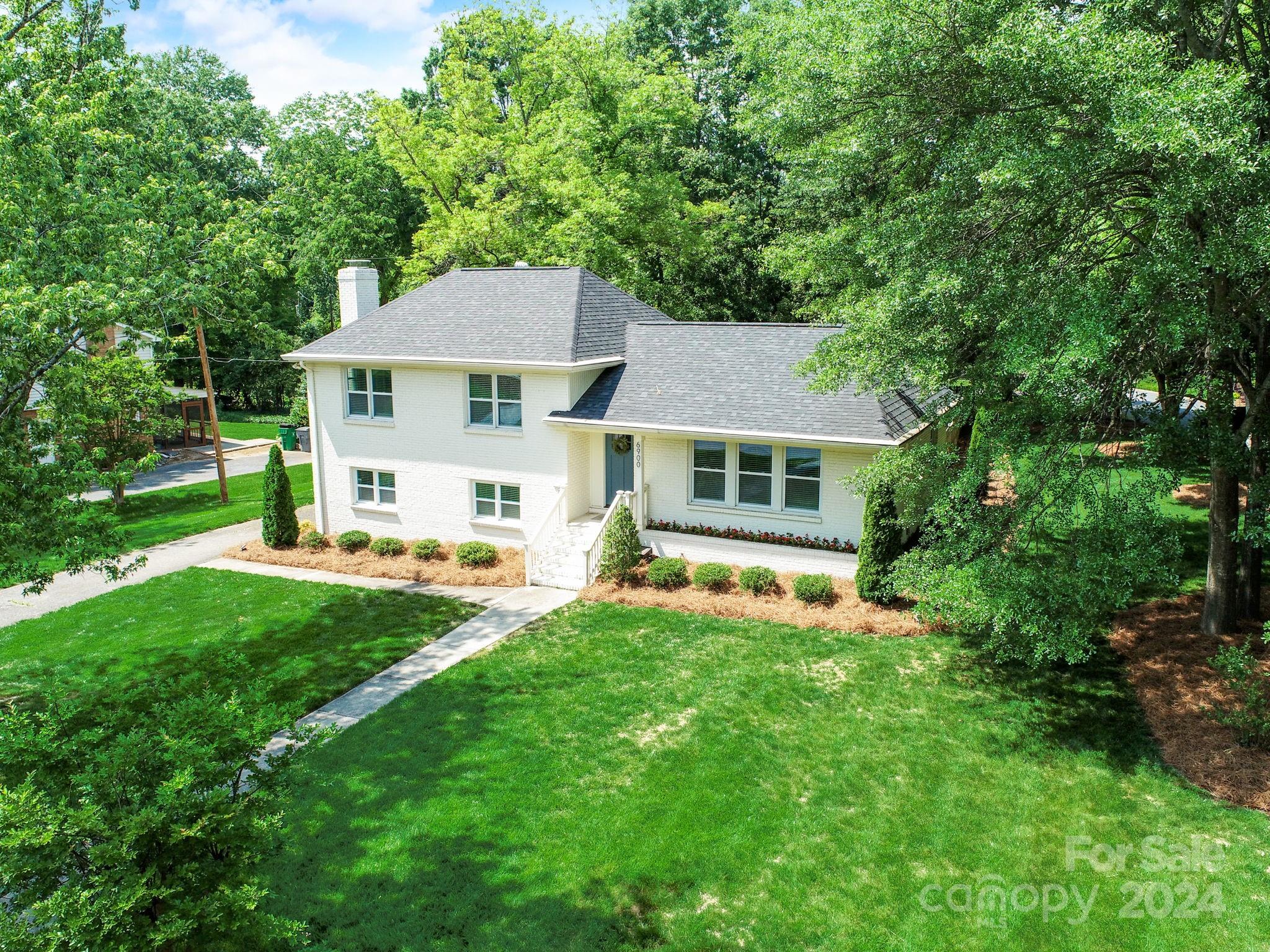 6900 Heatherford Drive