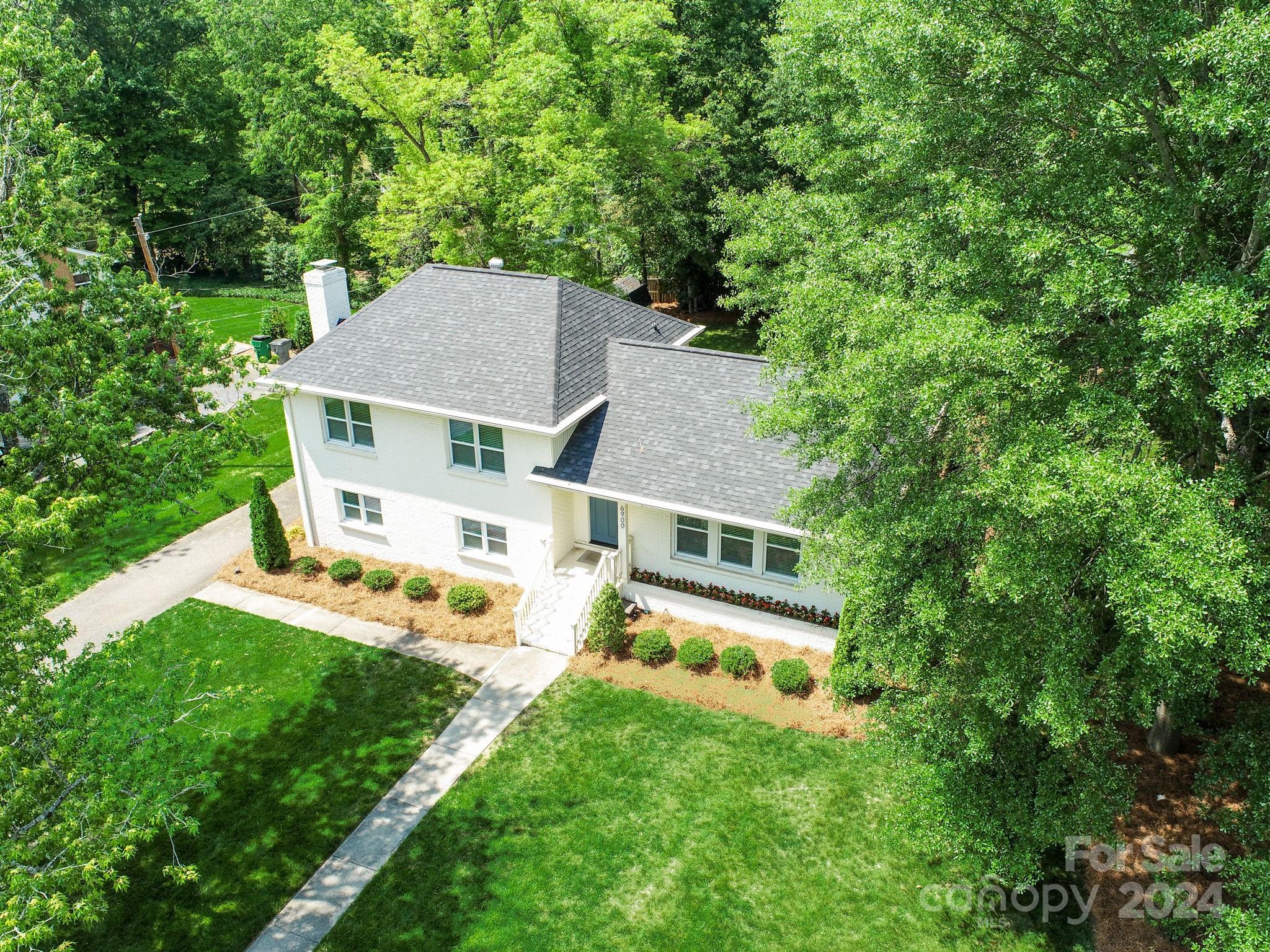 6900 Heatherford Drive