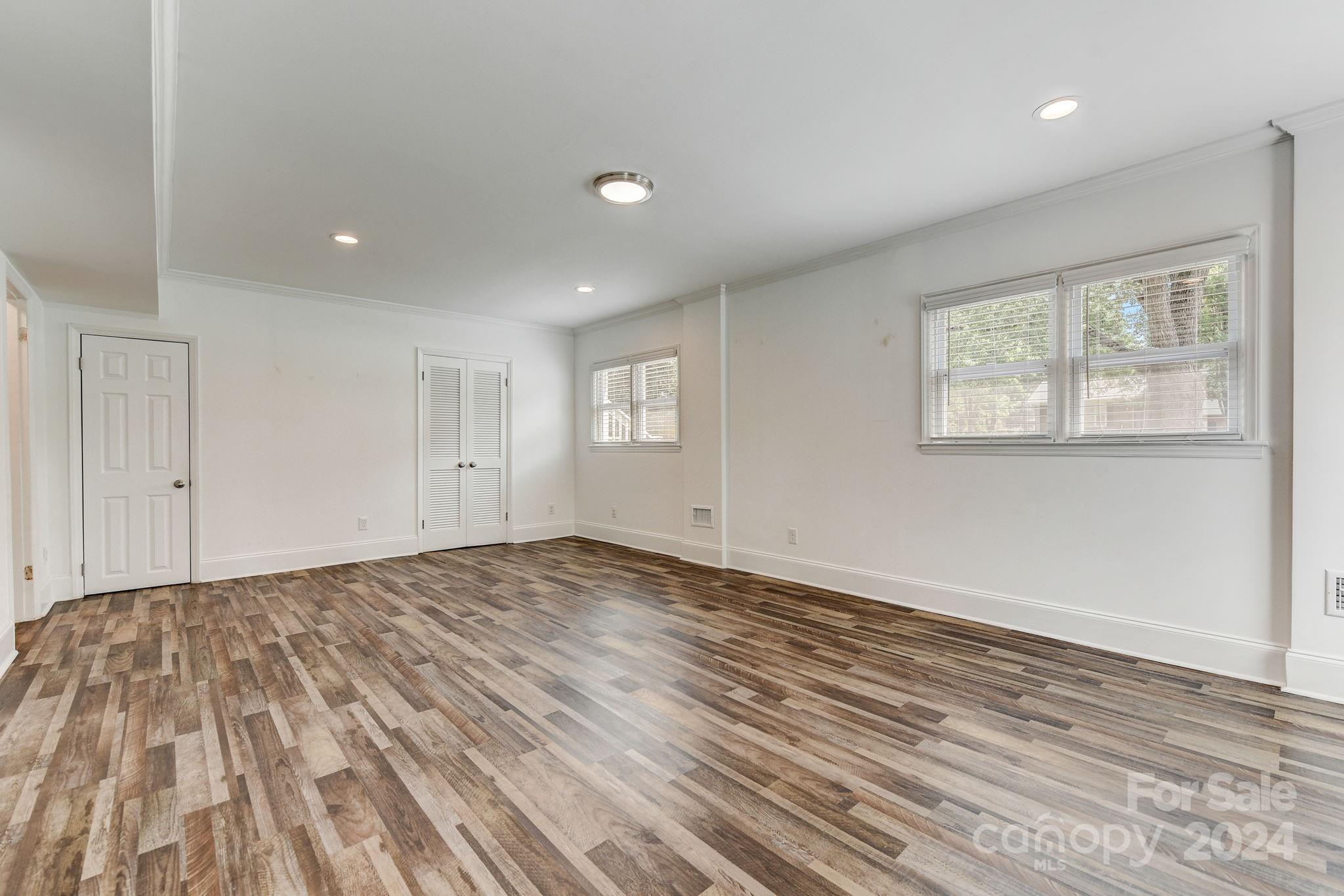 6900 Heatherford Drive