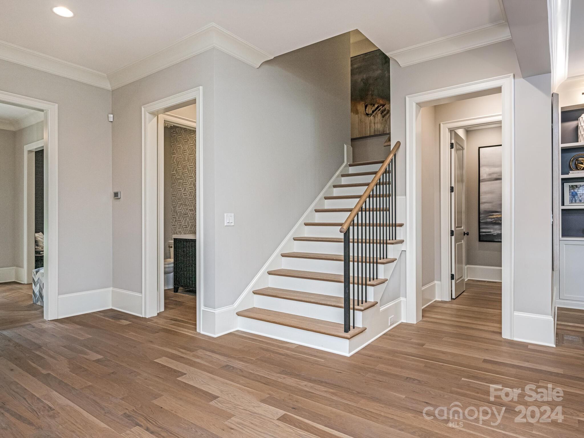 700 Cherokee Road