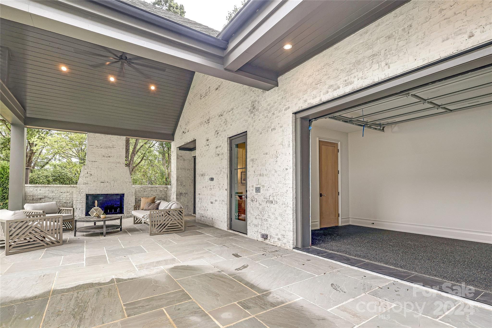 1719 Shoreham Drive