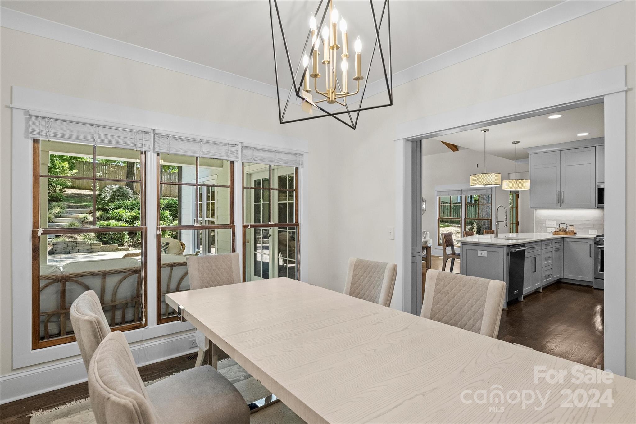 4459 Woodlark Lane