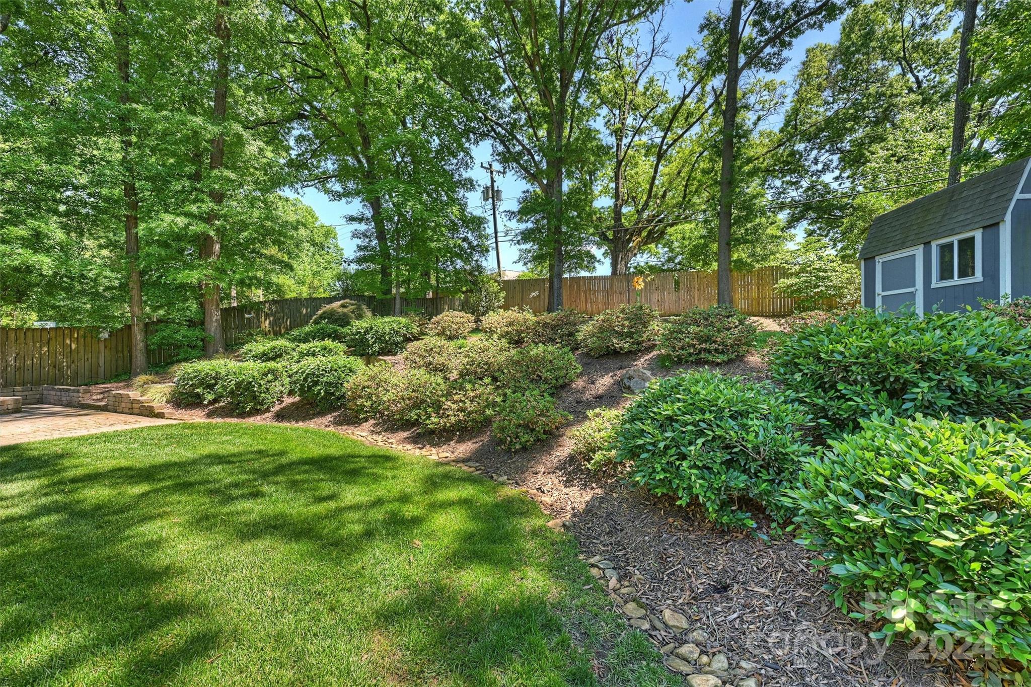 4459 Woodlark Lane