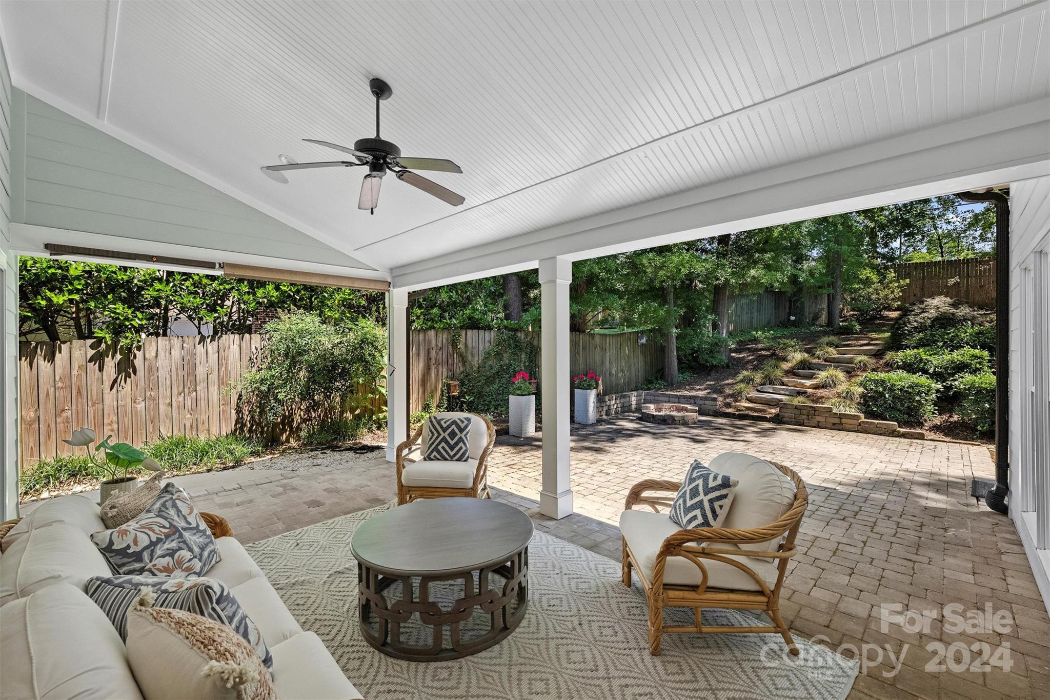 4459 Woodlark Lane
