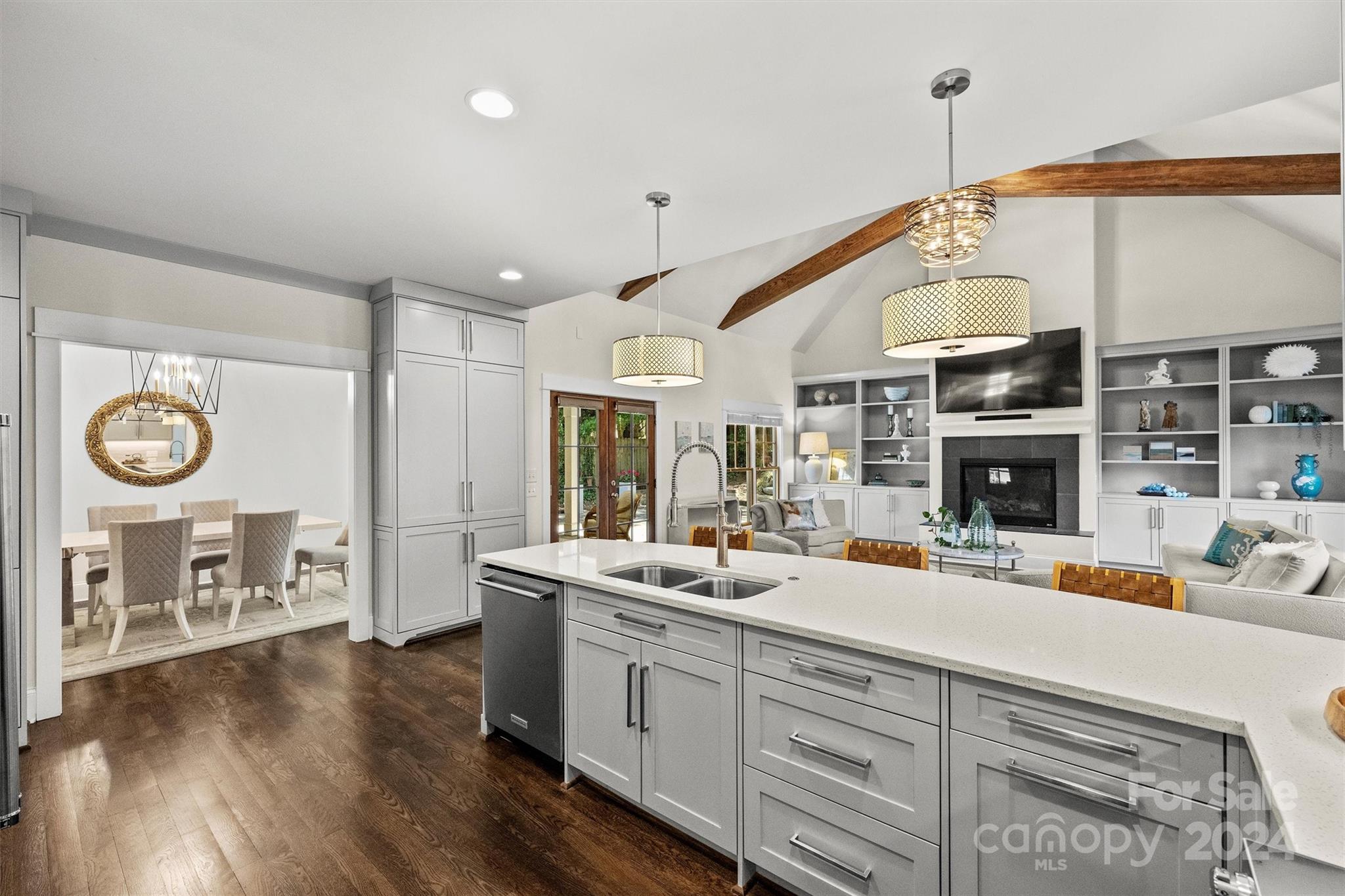 4459 Woodlark Lane