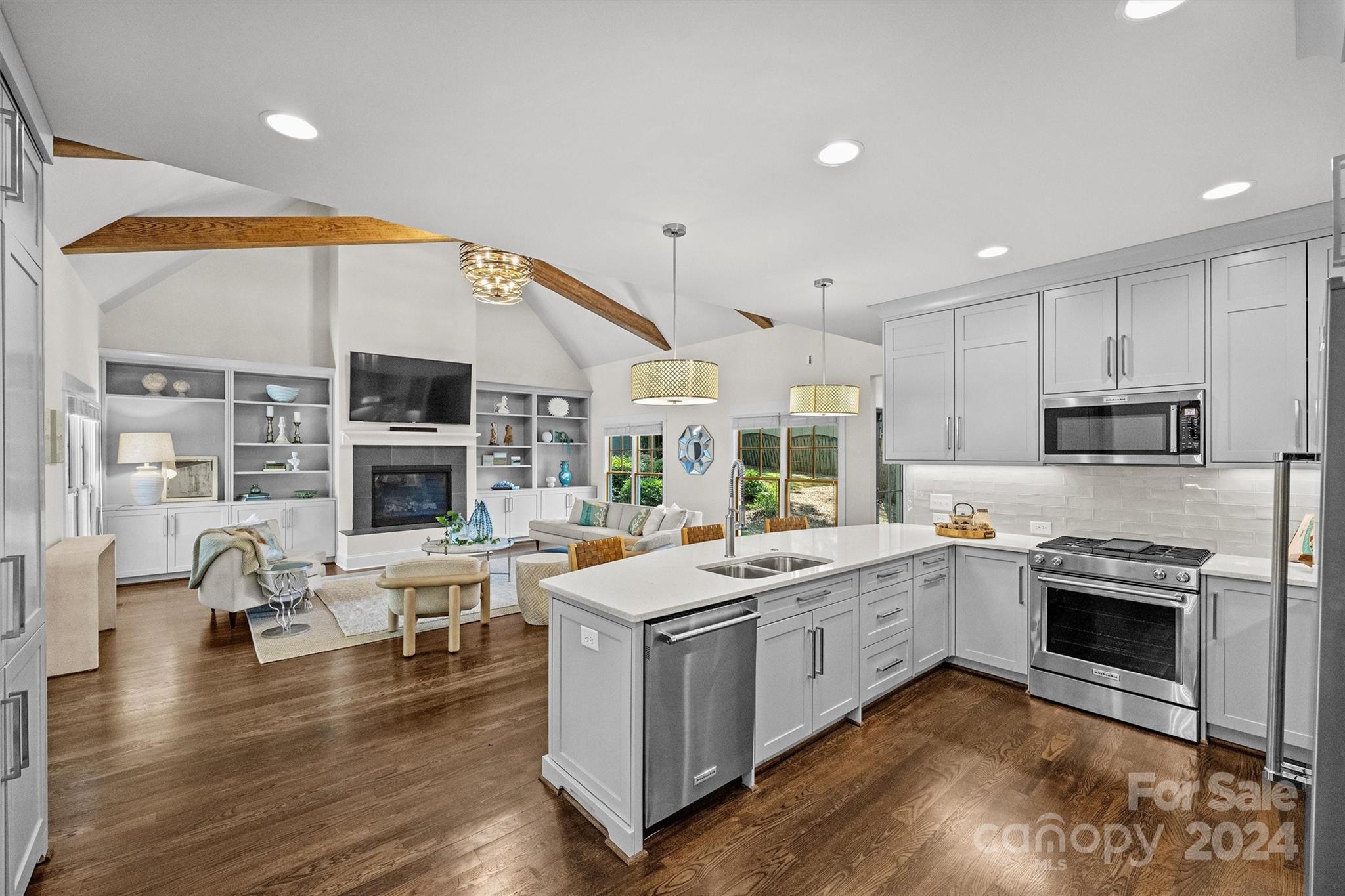 4459 Woodlark Lane