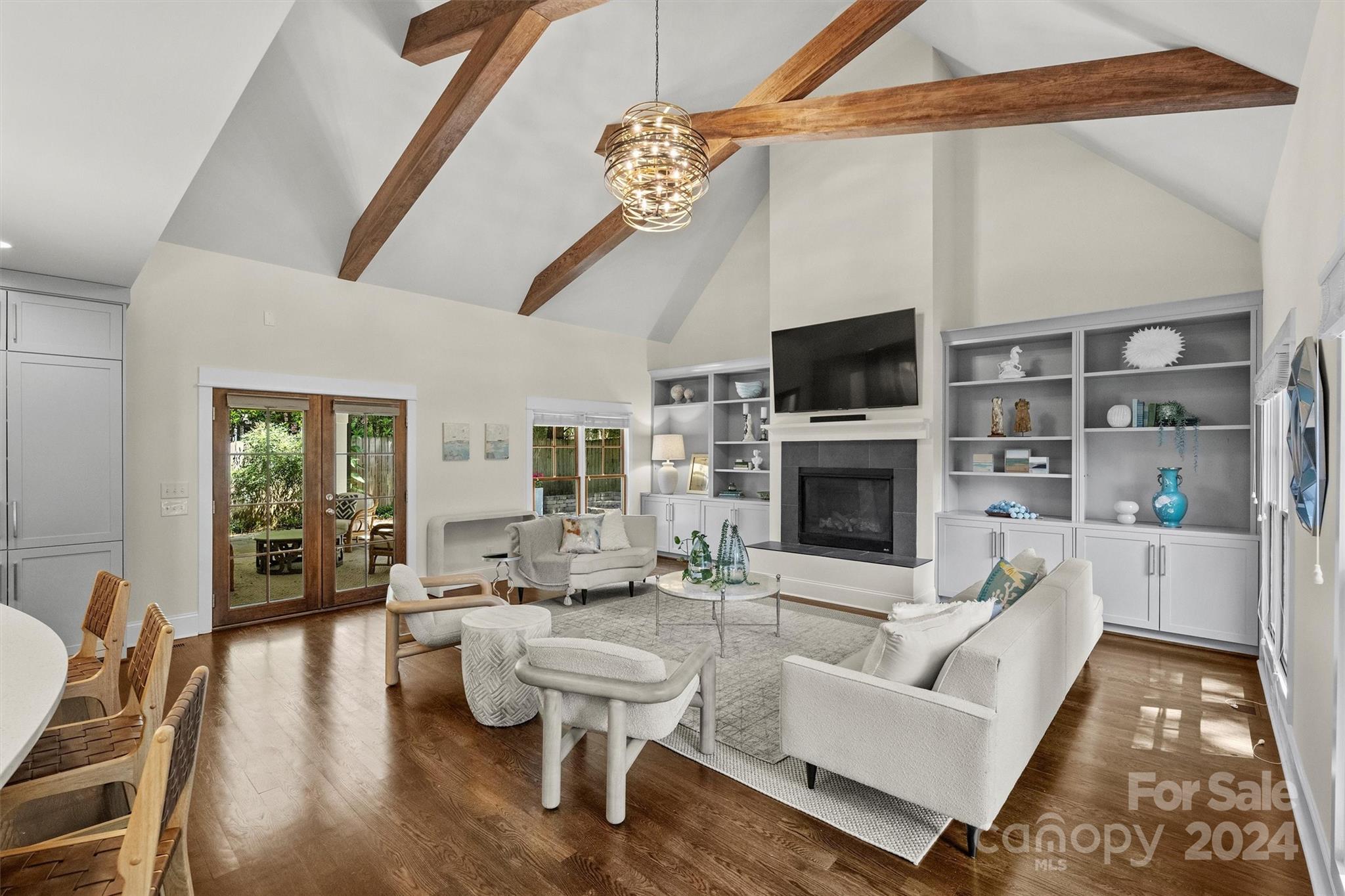 4459 Woodlark Lane