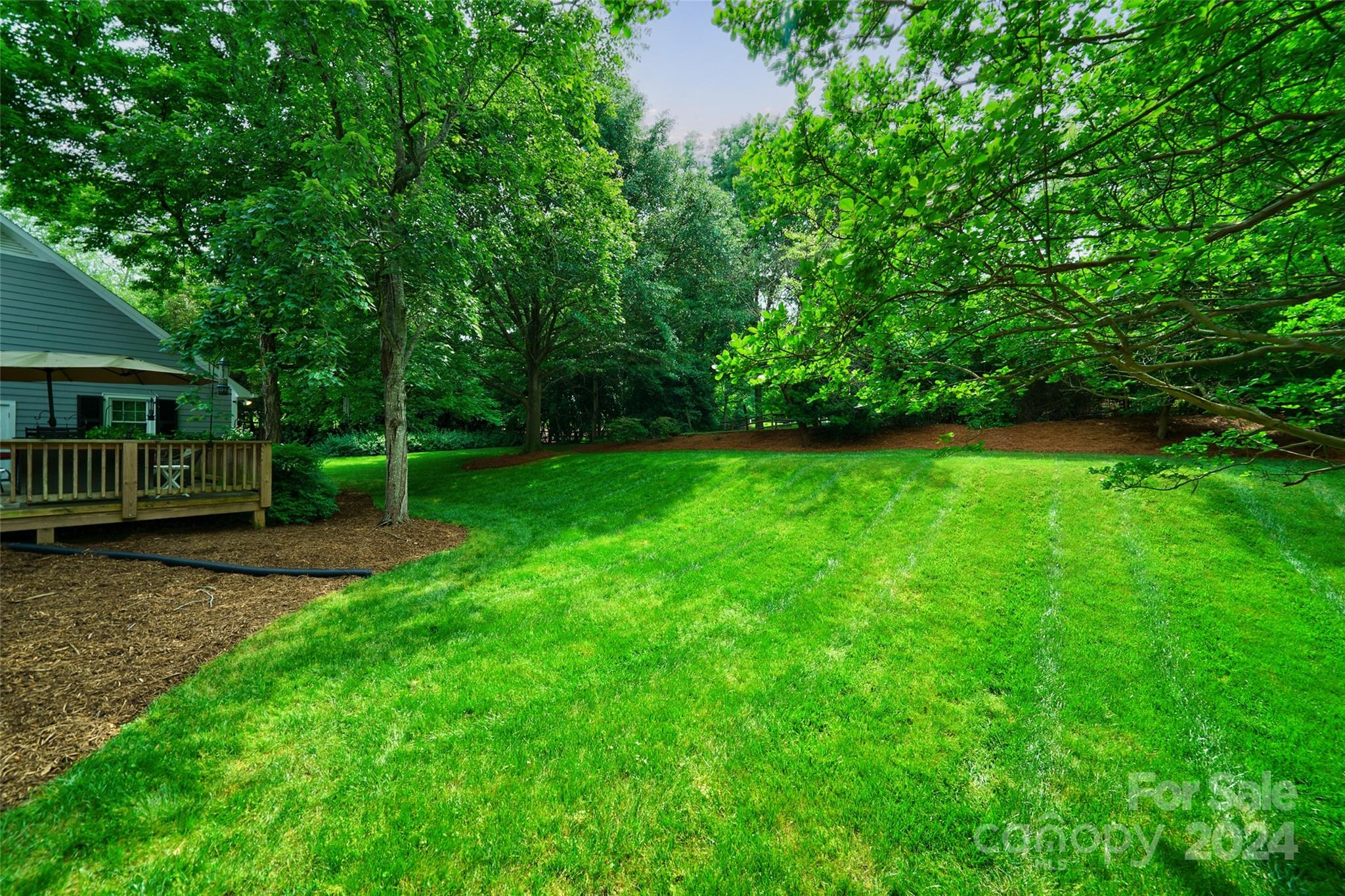 3924 Huntcliff Drive
