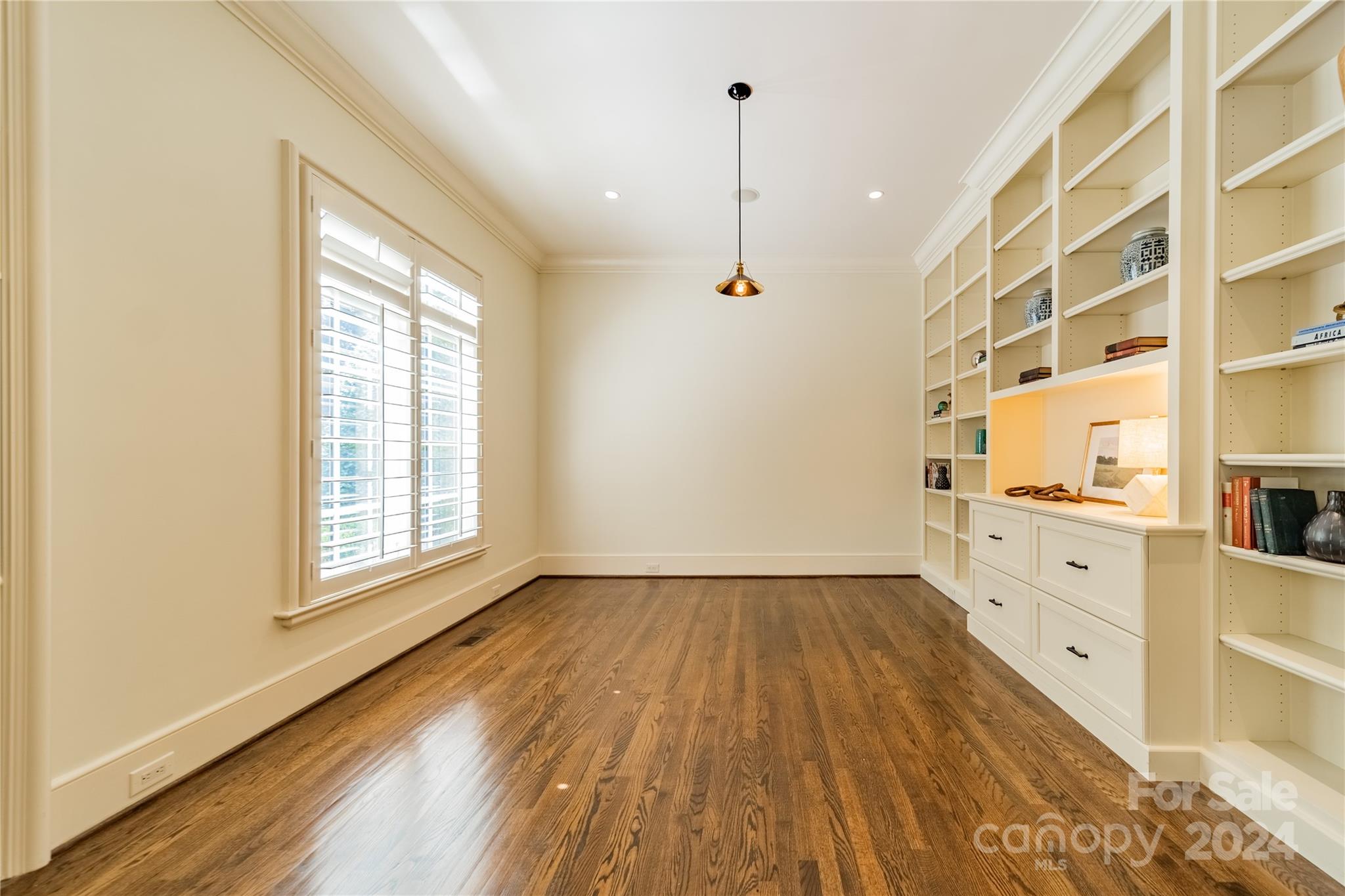4021 Doves Roost Court