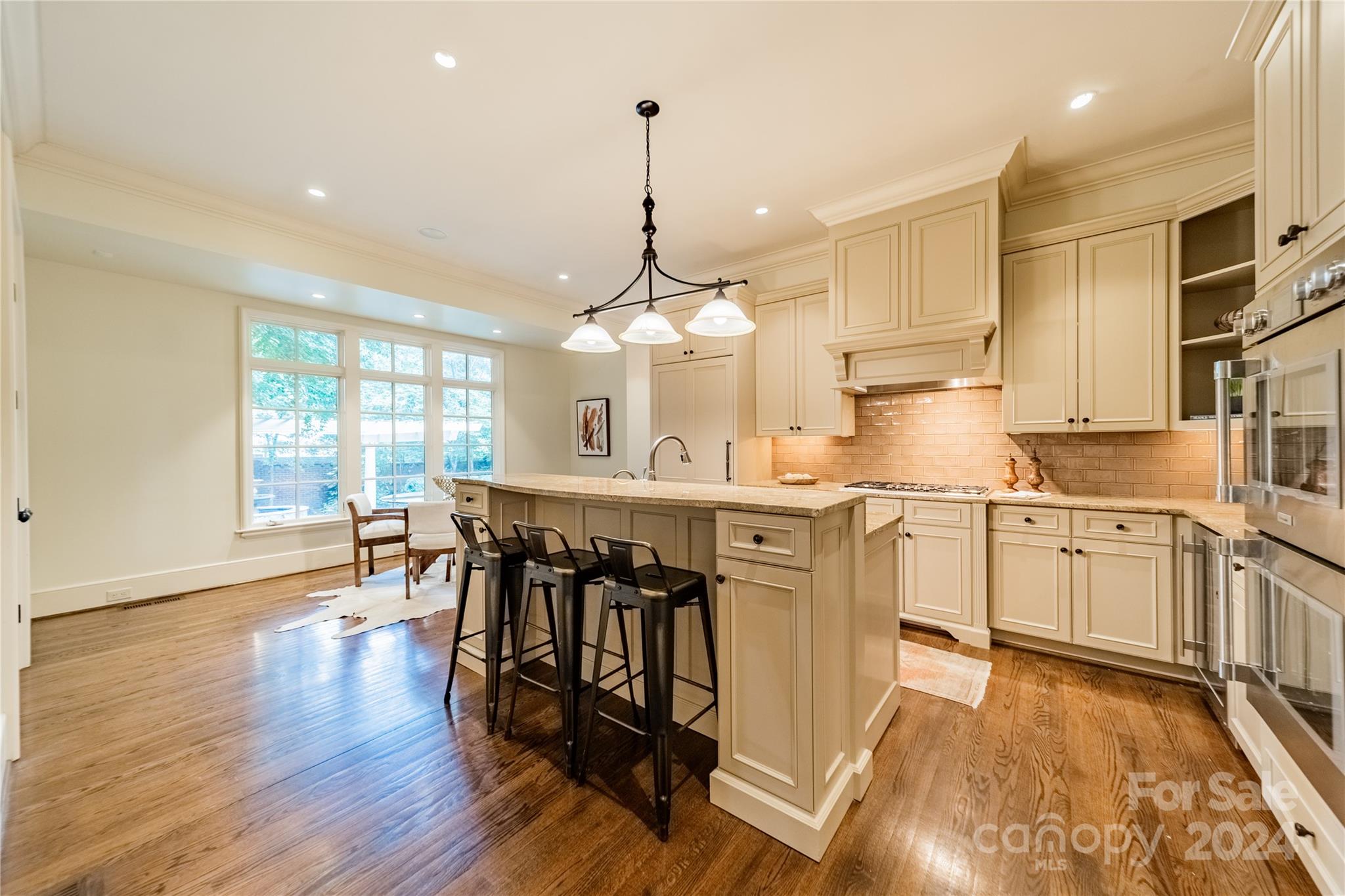 4021 Doves Roost Court
