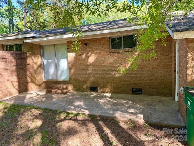 4626 Highlake Drive