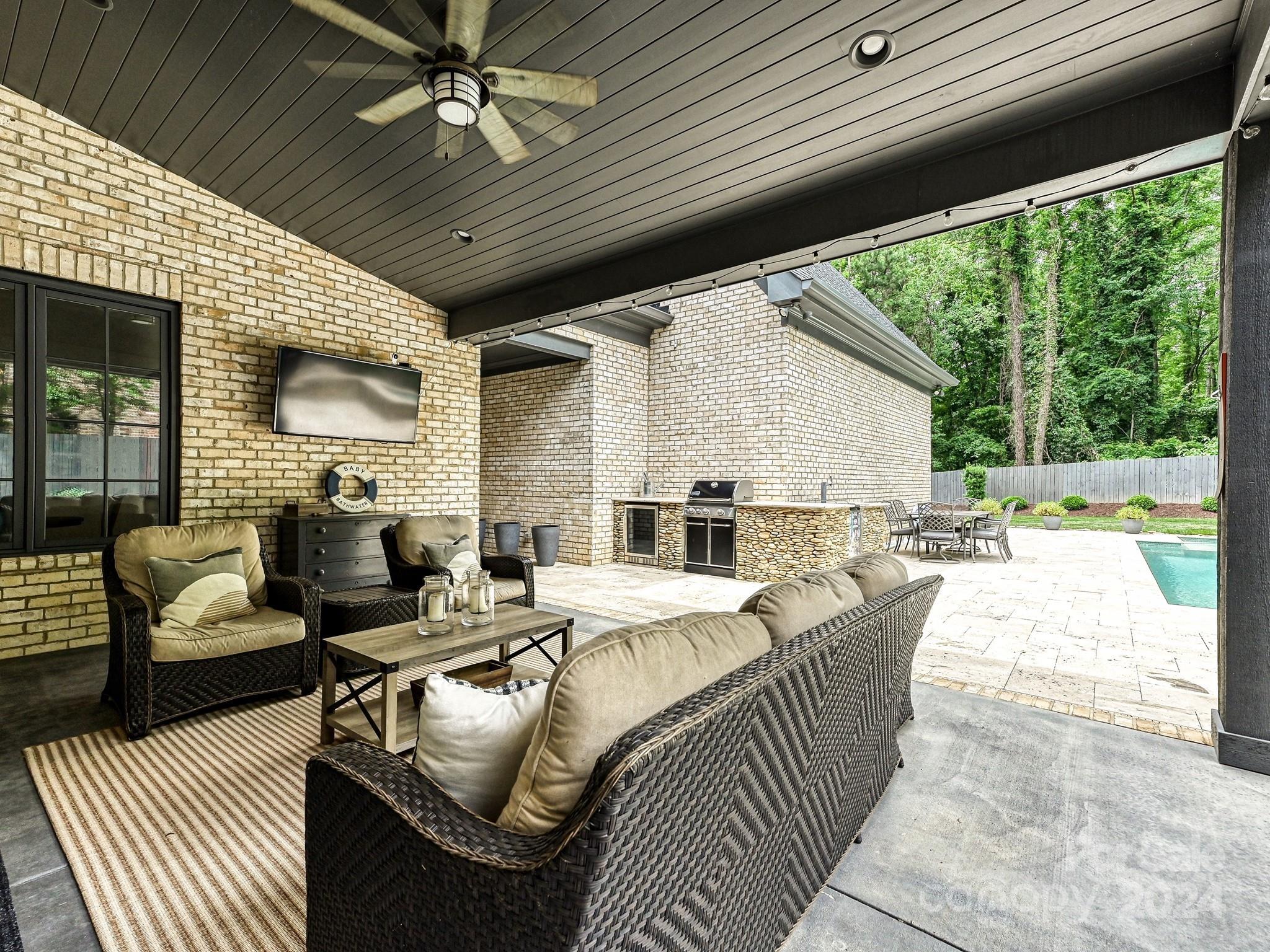 4005 Alexandra Alley Drive