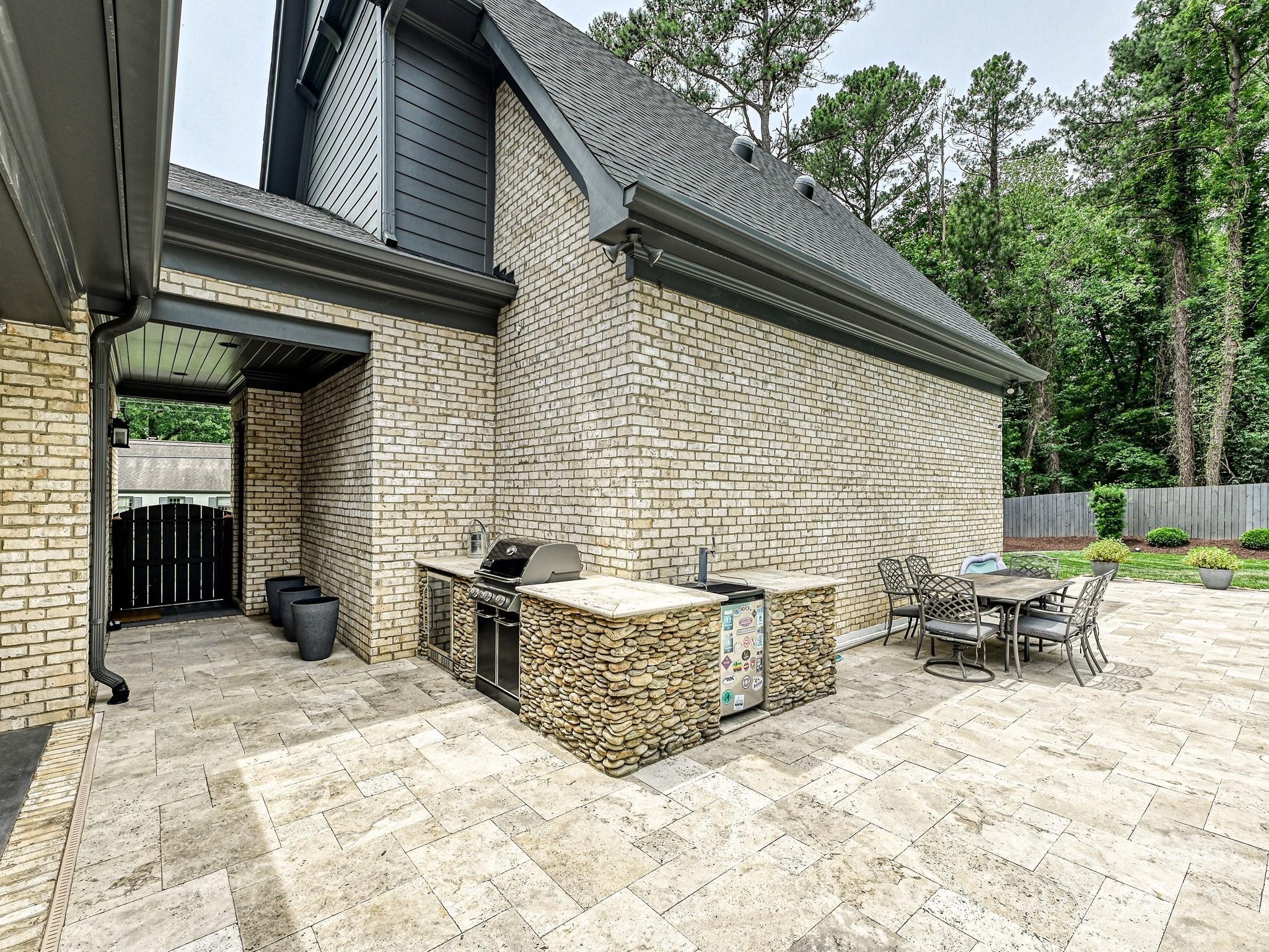 4005 Alexandra Alley Drive