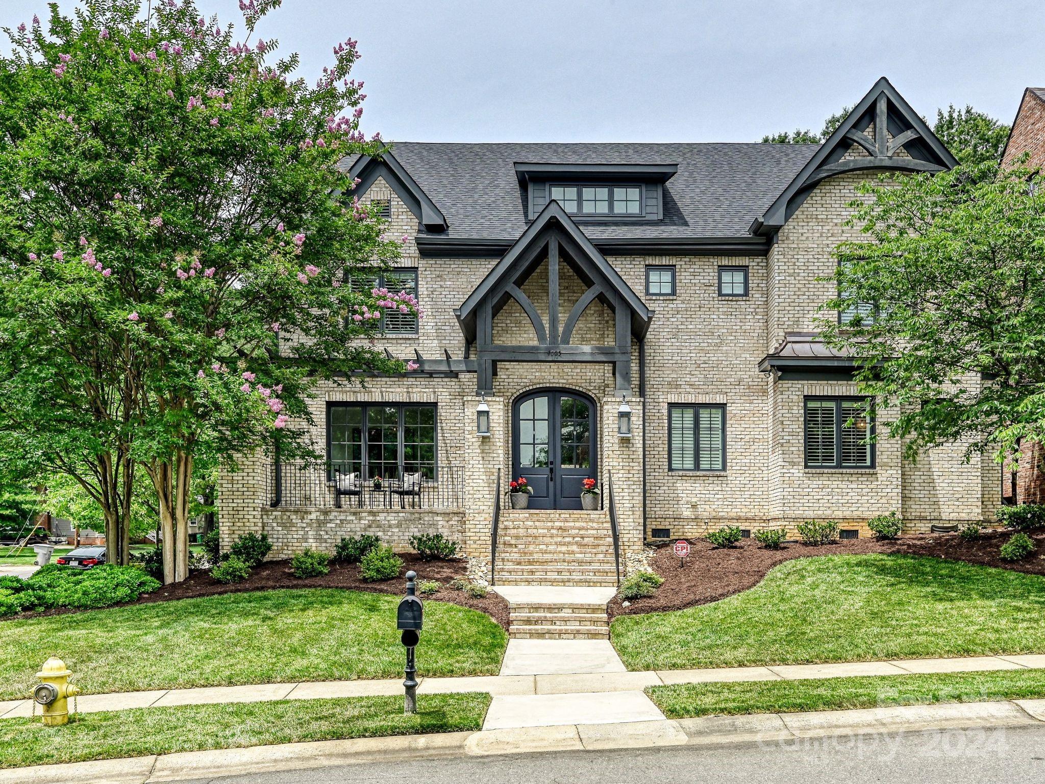 4005 Alexandra Alley Drive