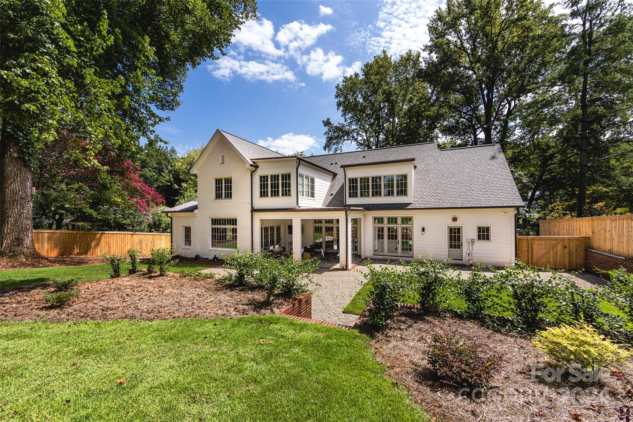 201 Wonderwood Drive