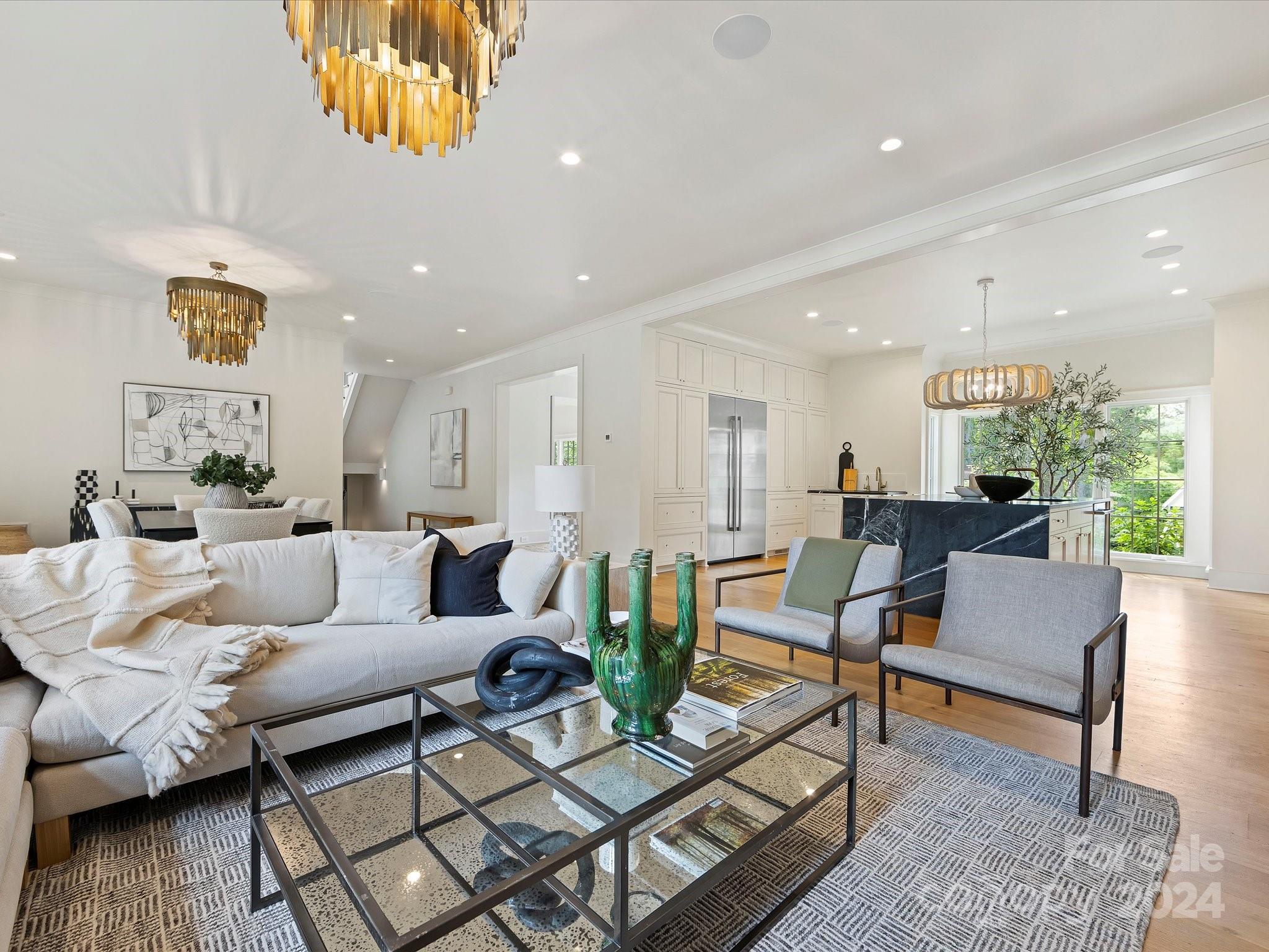 201 Wonderwood Drive
