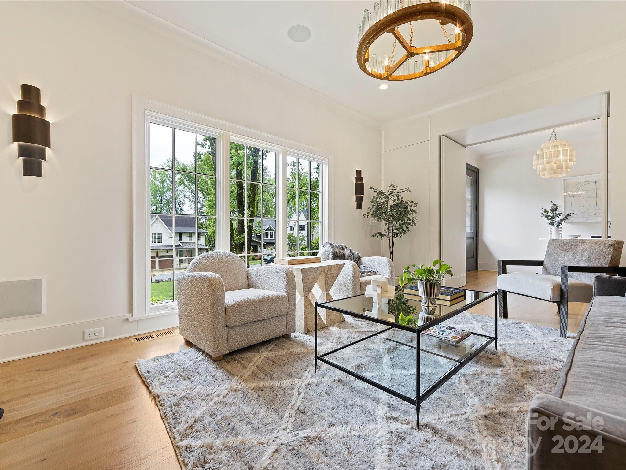 201 Wonderwood Drive