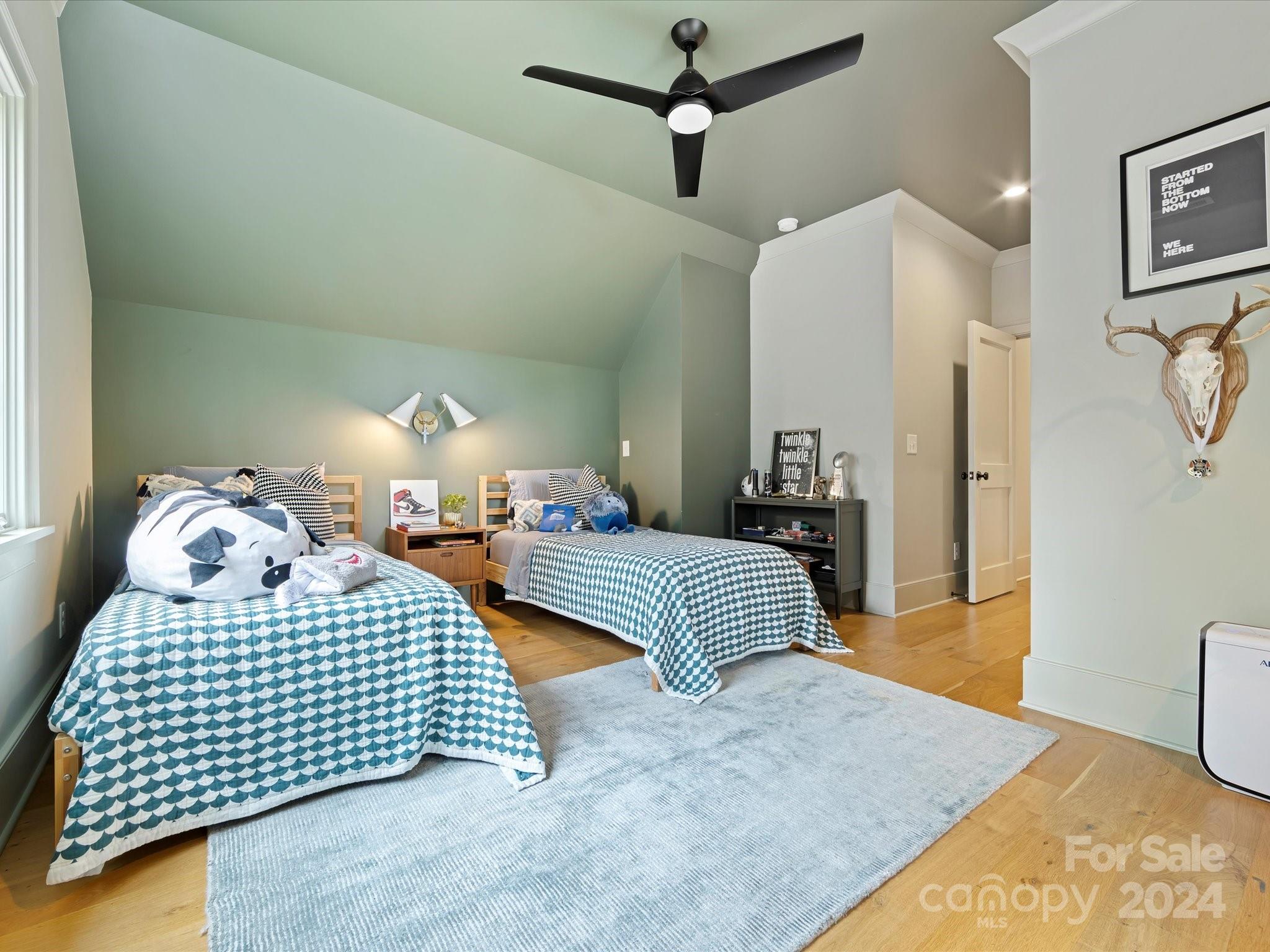 201 Wonderwood Drive