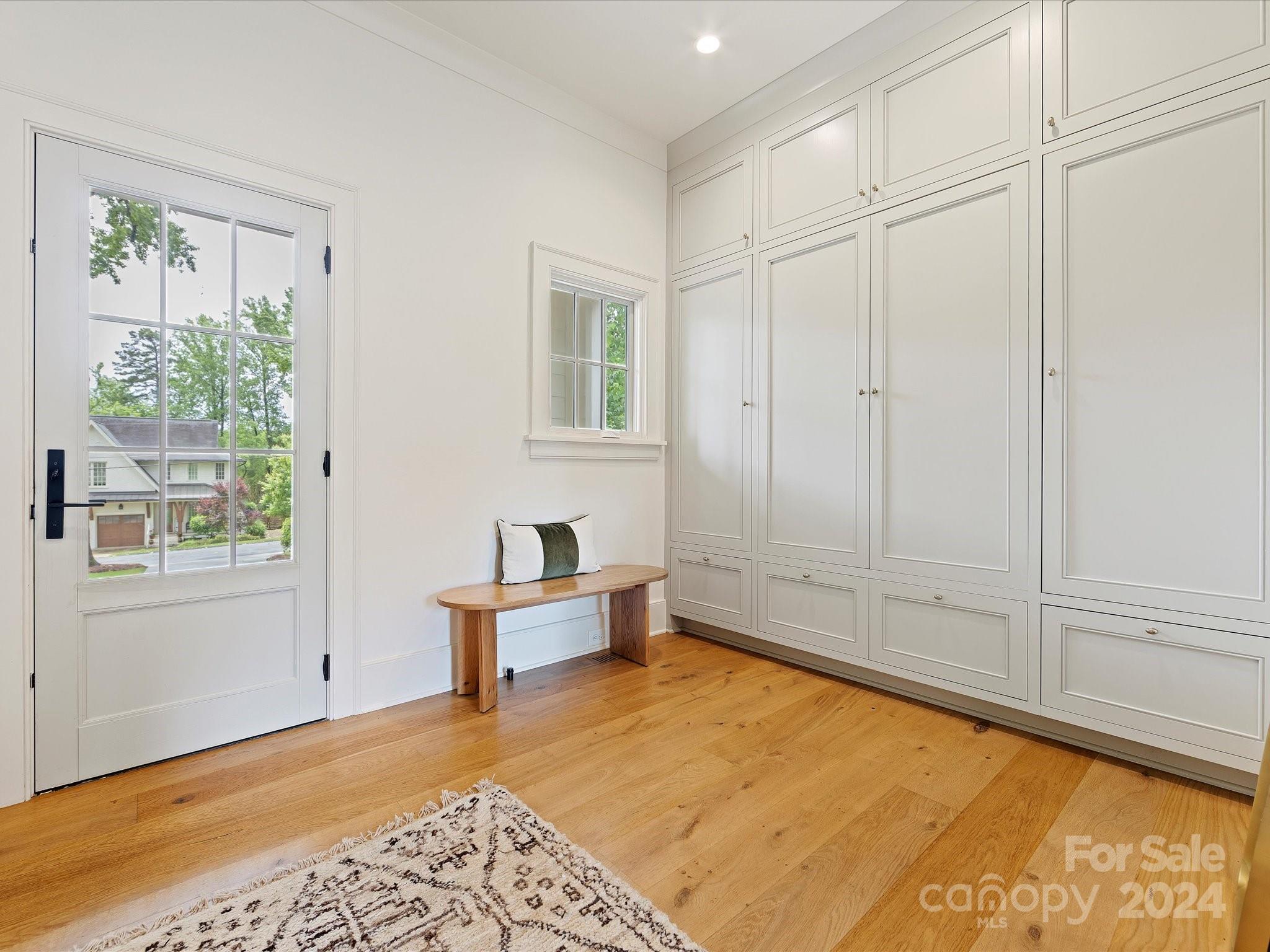 201 Wonderwood Drive
