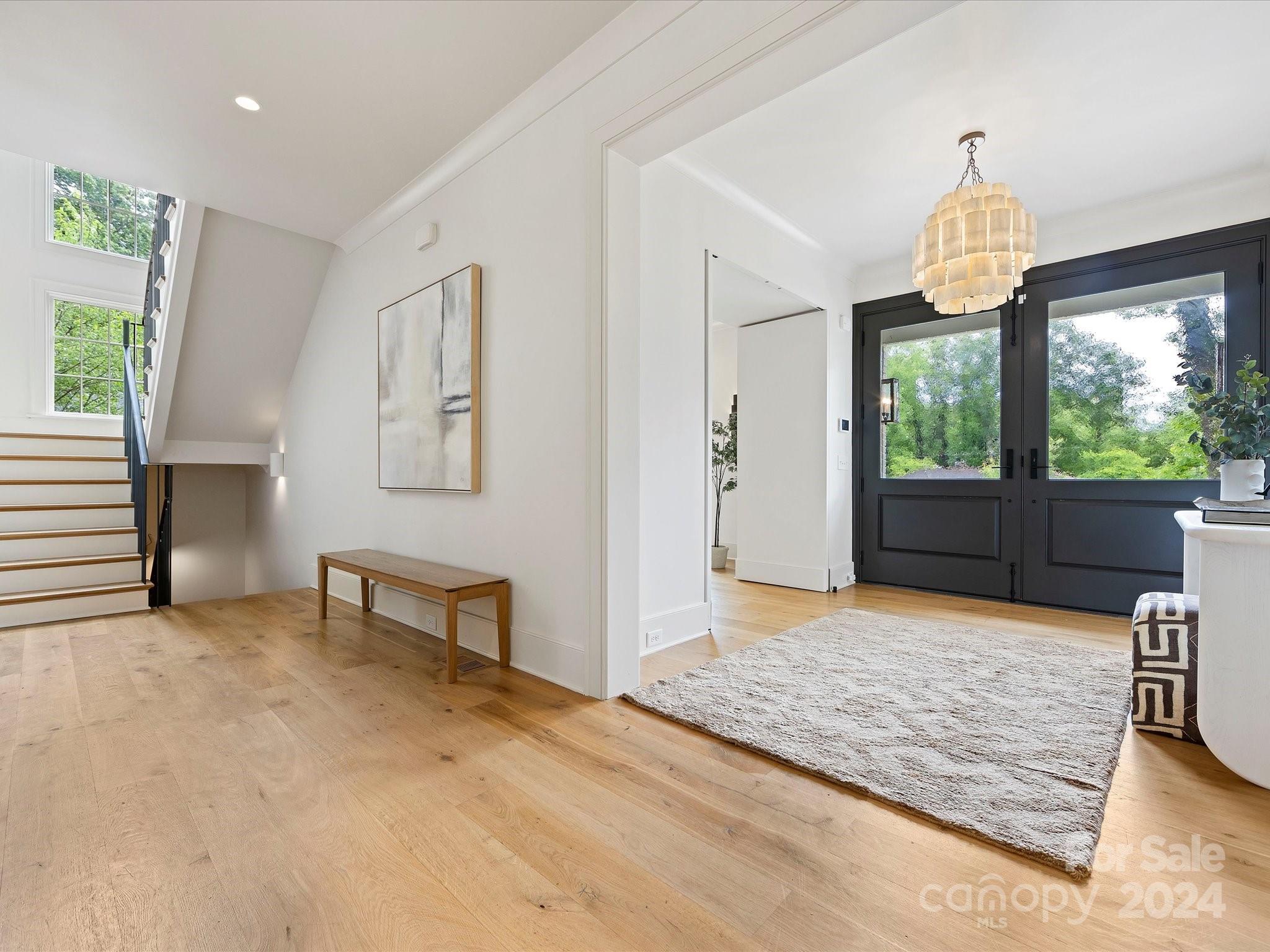 201 Wonderwood Drive