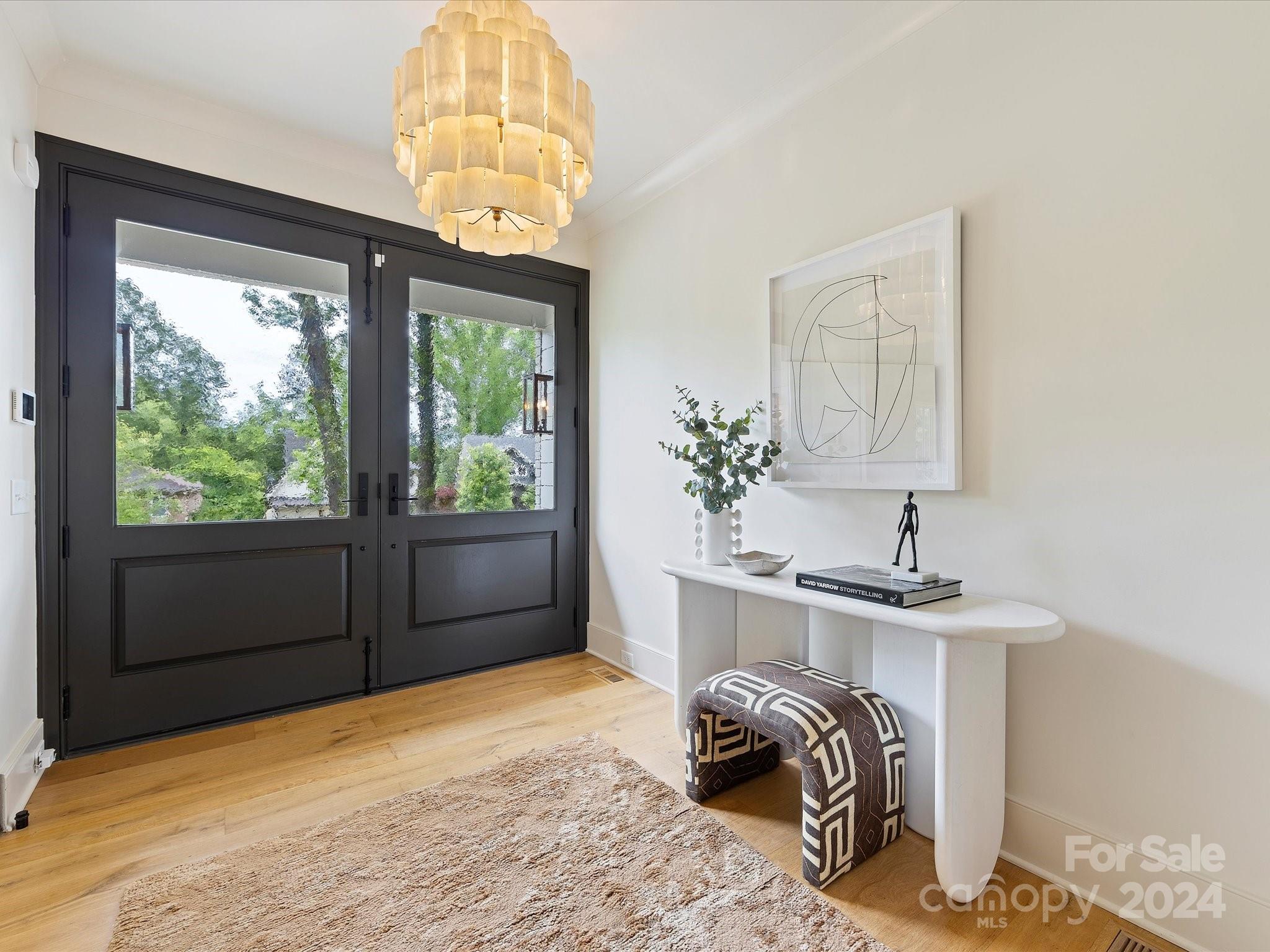 201 Wonderwood Drive