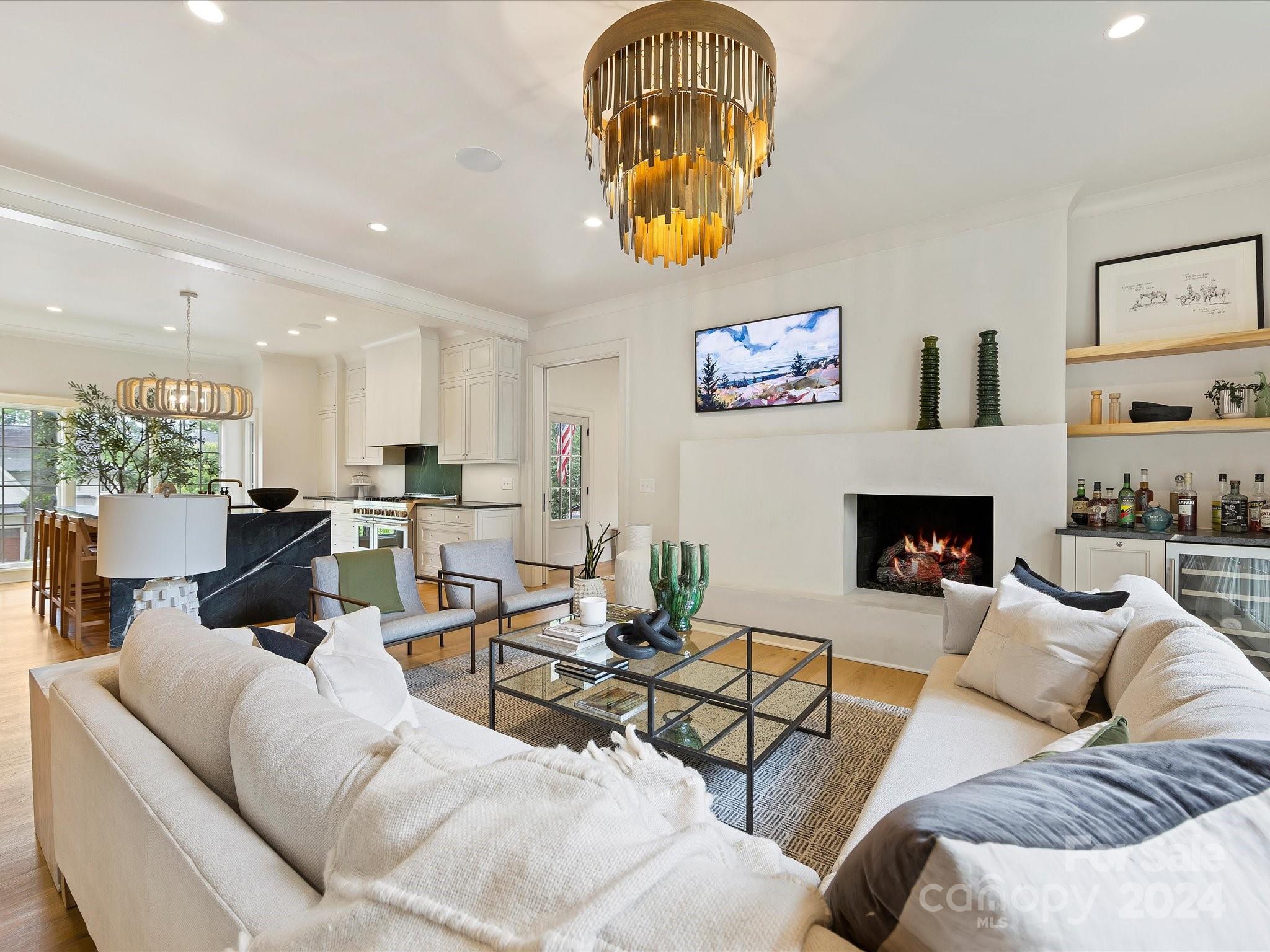 201 Wonderwood Drive