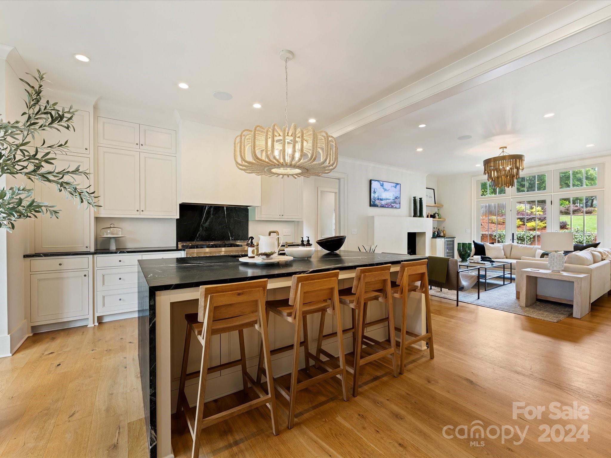 201 Wonderwood Drive