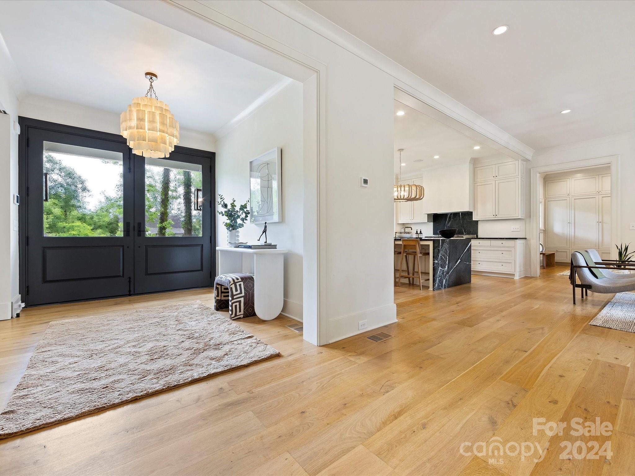 201 Wonderwood Drive