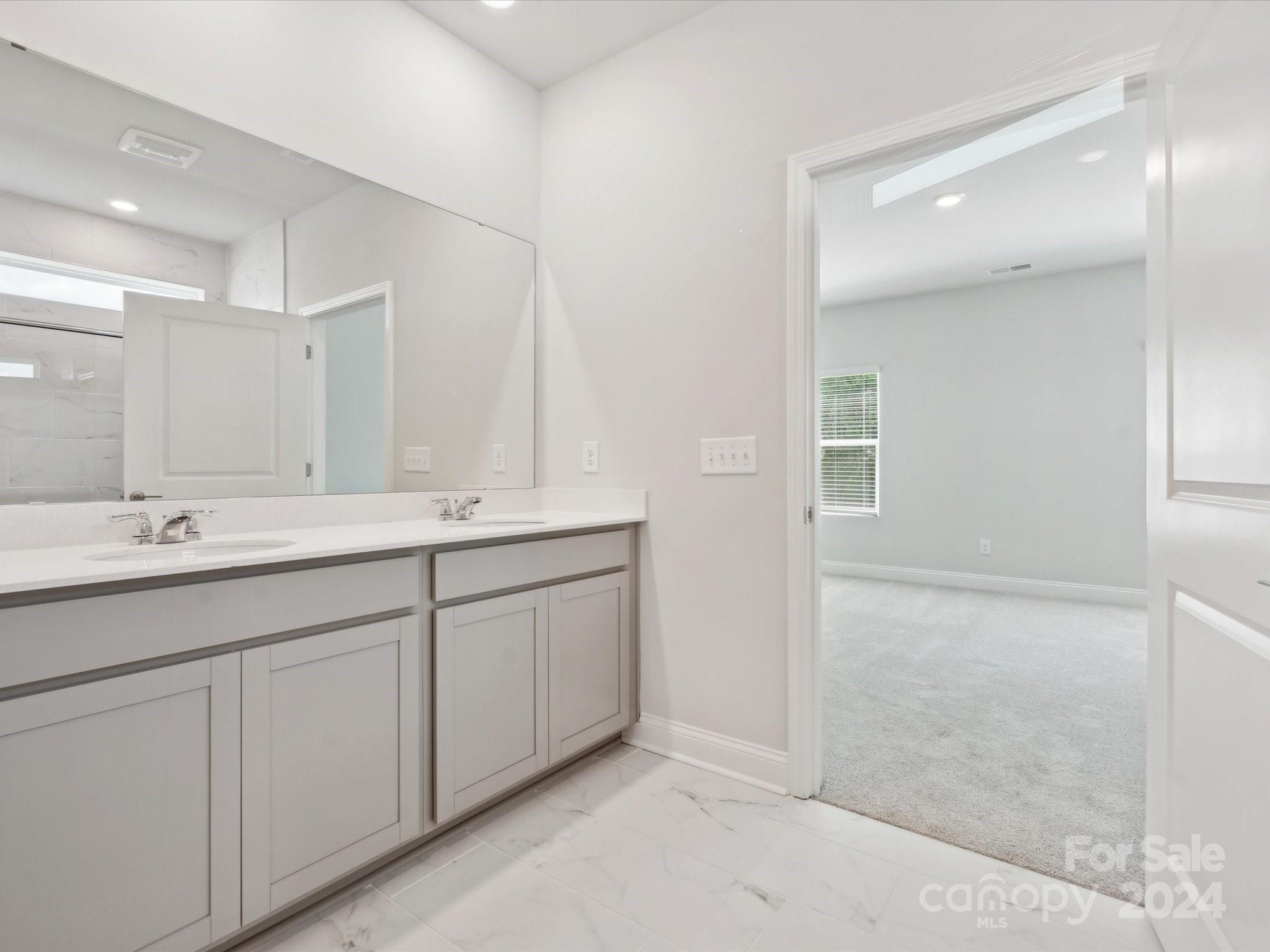 1517 Black Walnut Street Unit: 36