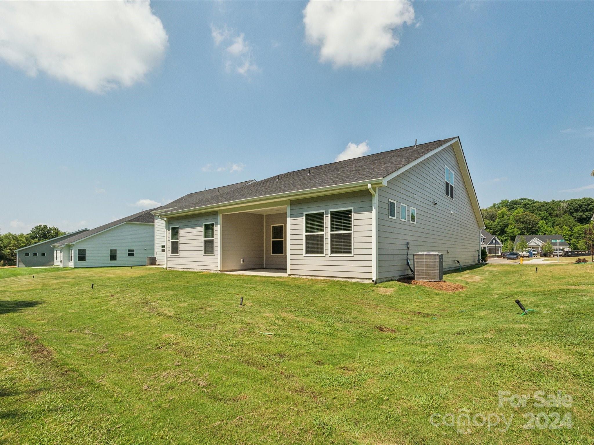 1517 Black Walnut Street Unit: 36