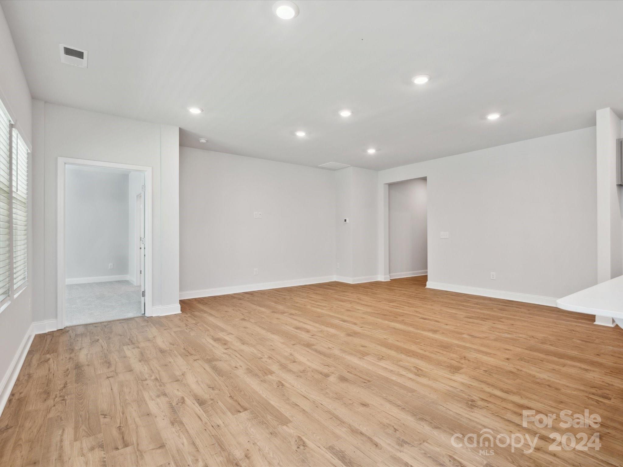 1517 Black Walnut Street Unit: 36