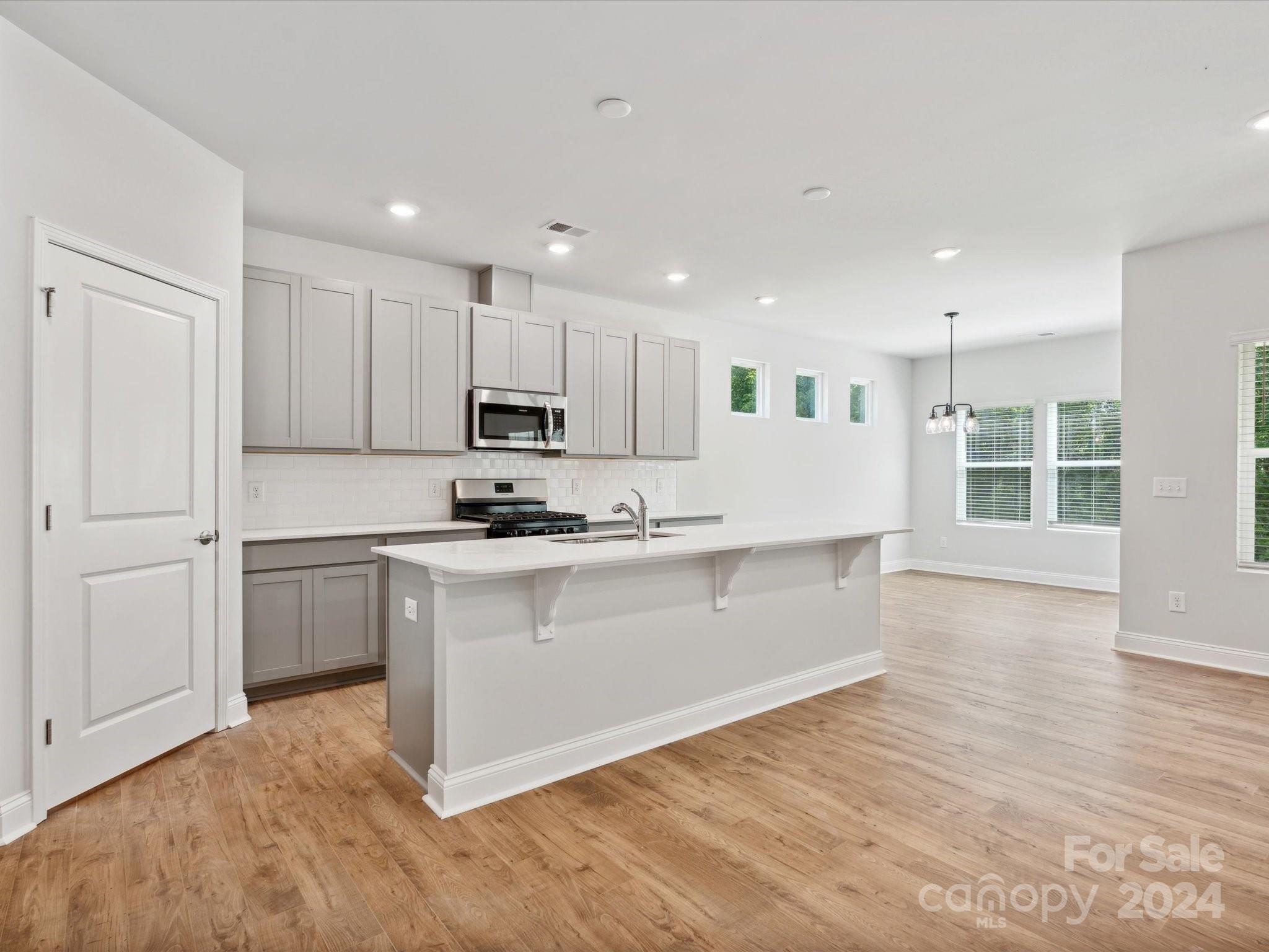 1517 Black Walnut Street Unit: 36