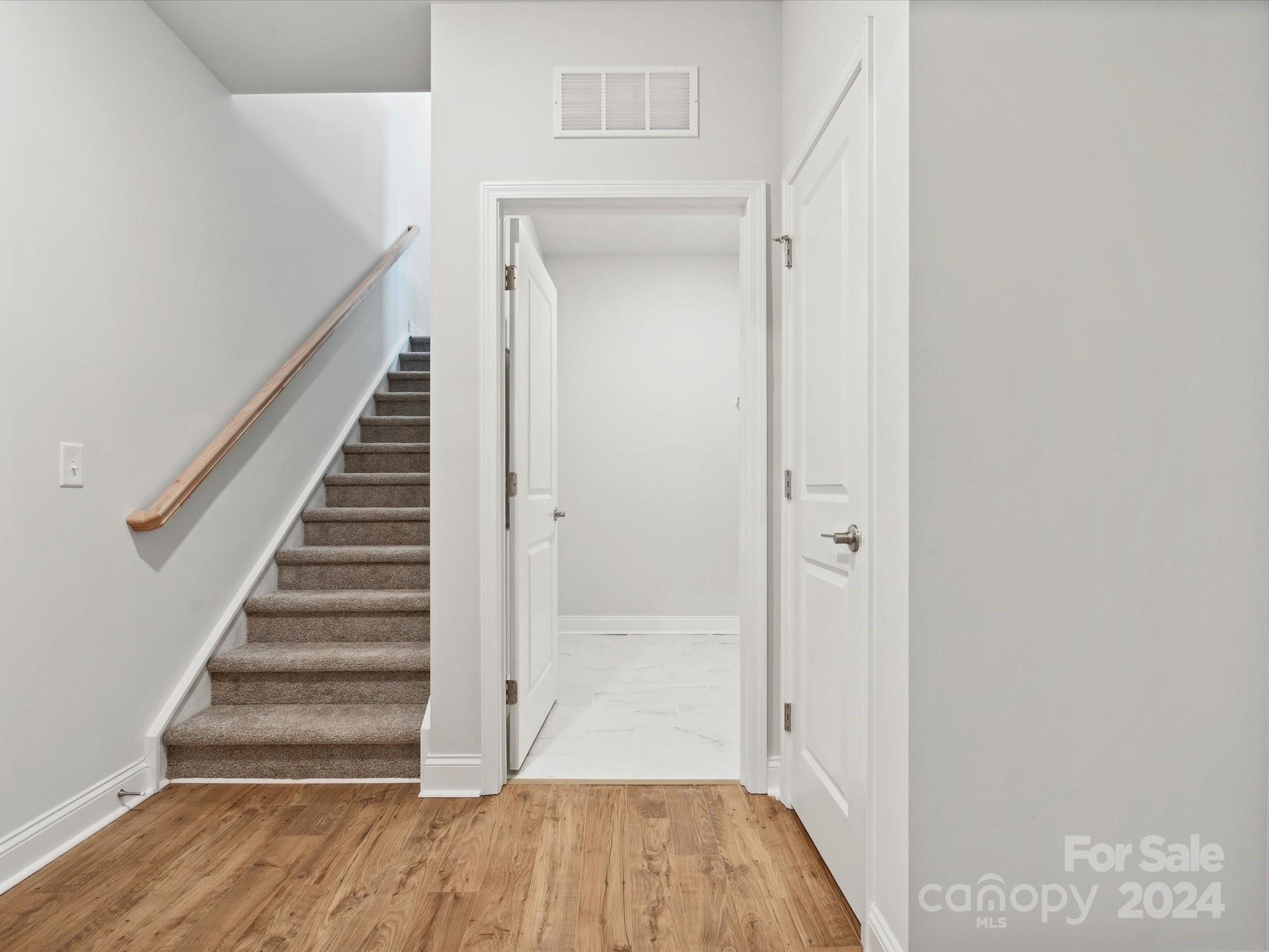 1517 Black Walnut Street Unit: 36