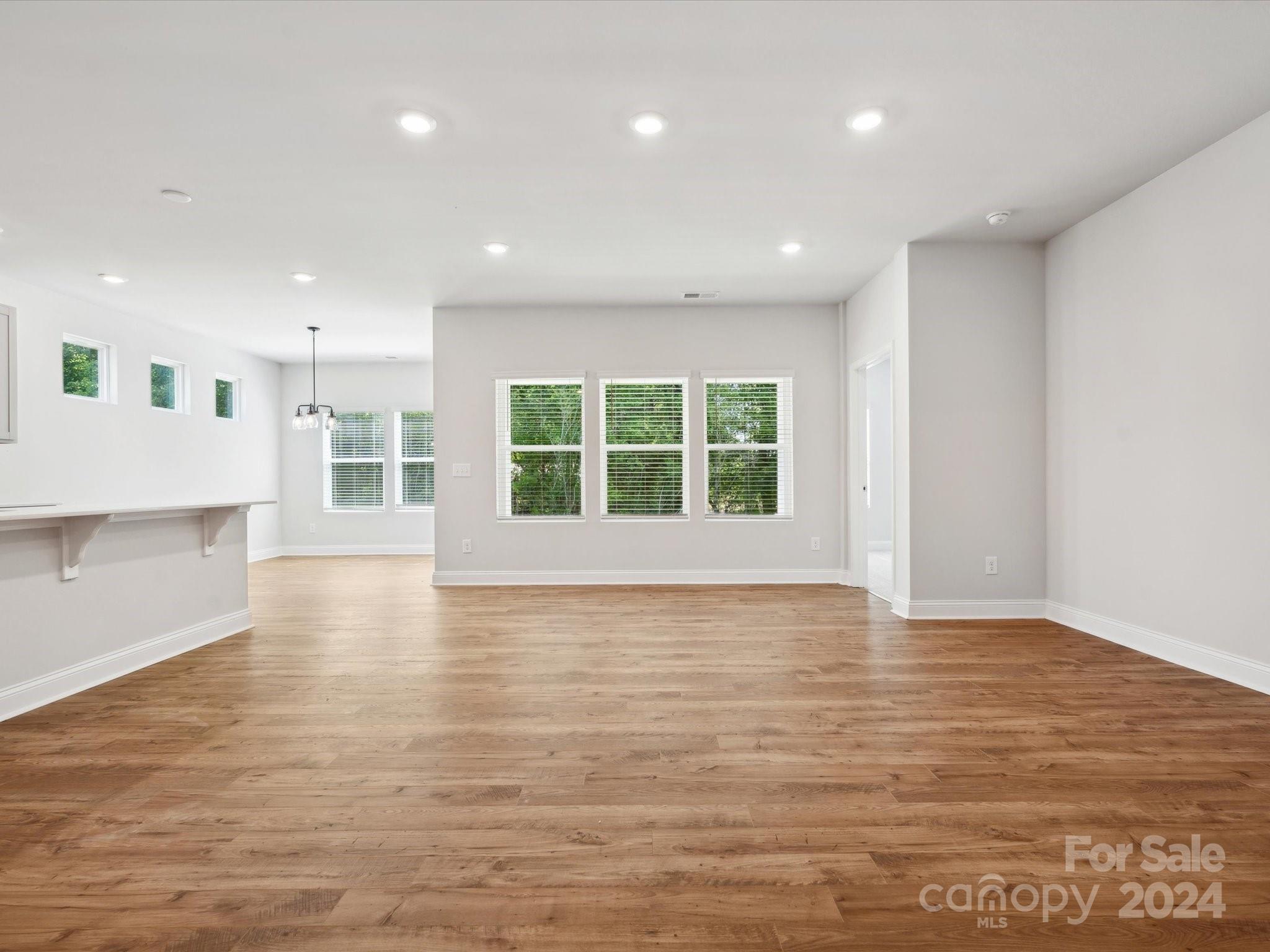 1517 Black Walnut Street Unit: 36