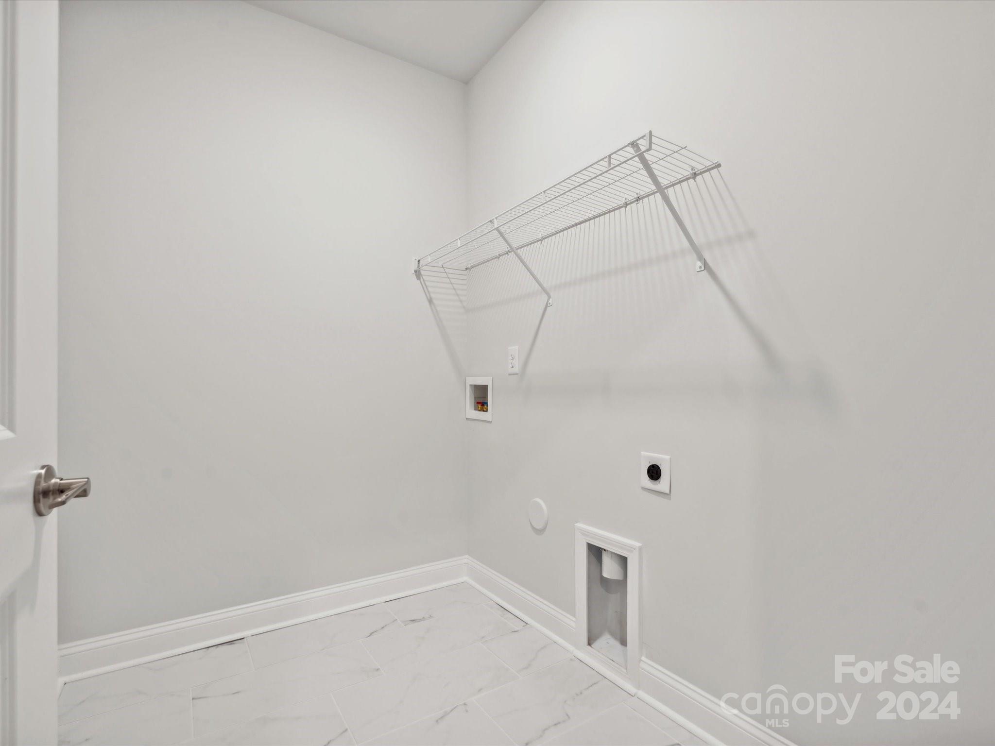 1517 Black Walnut Street Unit: 36