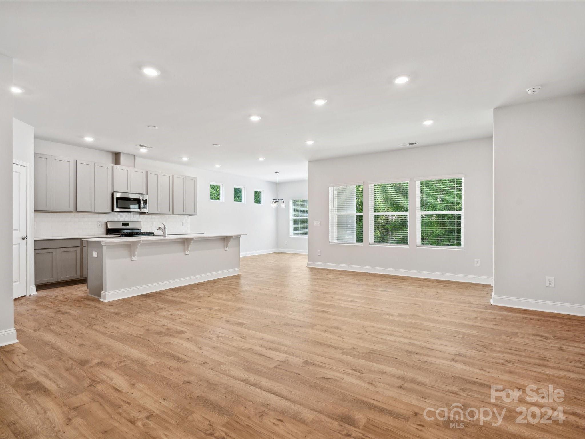 1517 Black Walnut Street Unit: 36