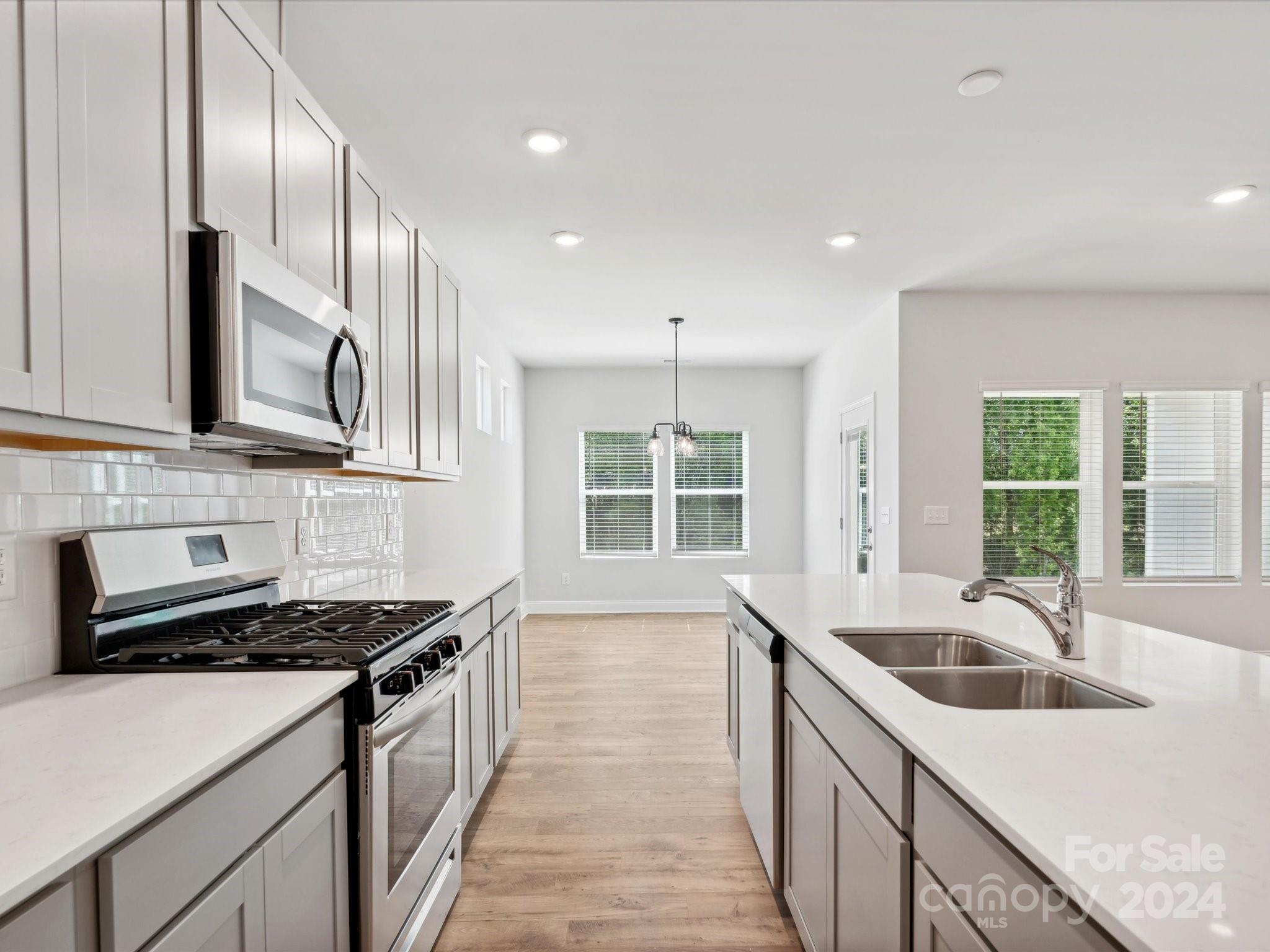 1517 Black Walnut Street Unit: 36