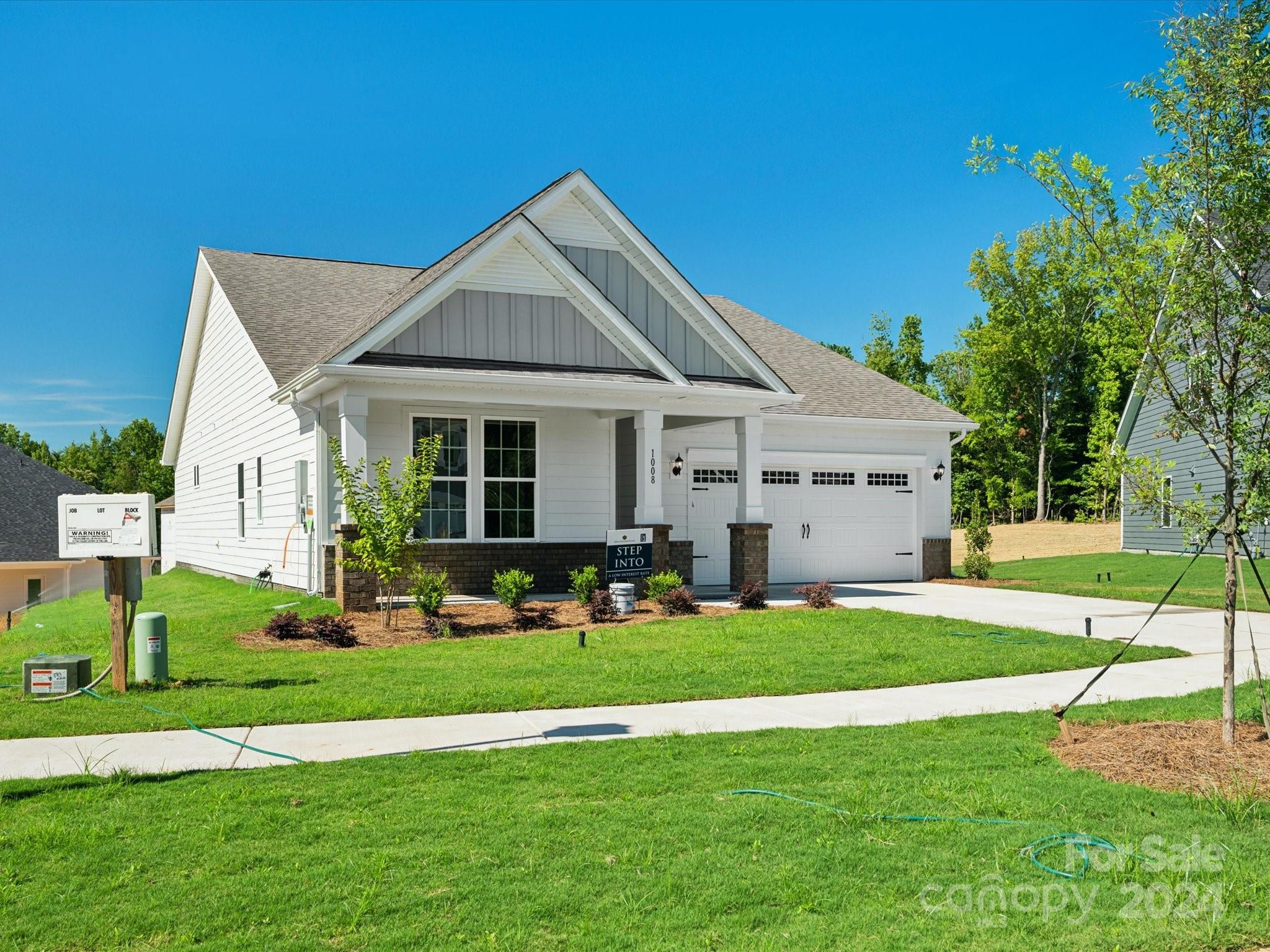 1517 Black Walnut Street Unit: 36