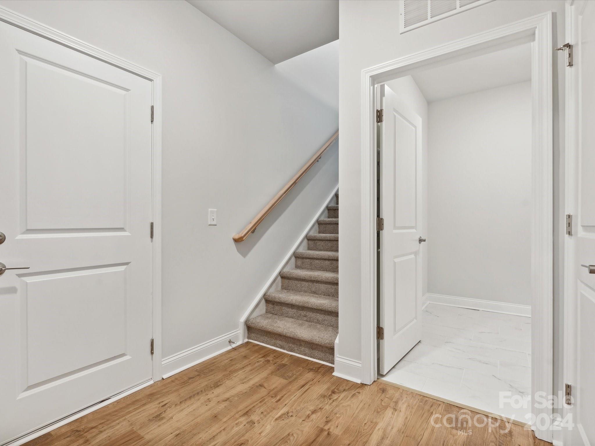1517 Black Walnut Street Unit: 36
