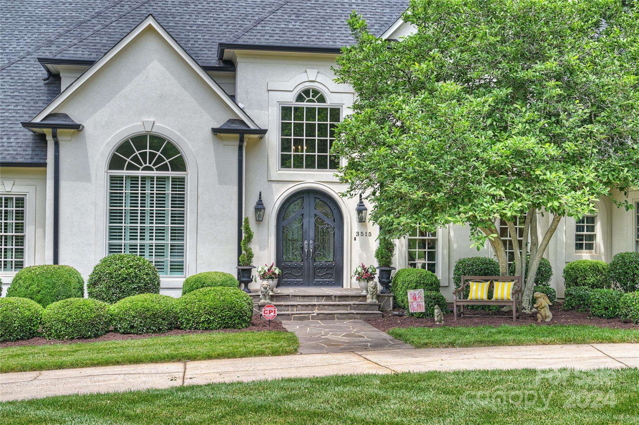 3515 Bellevue Lane