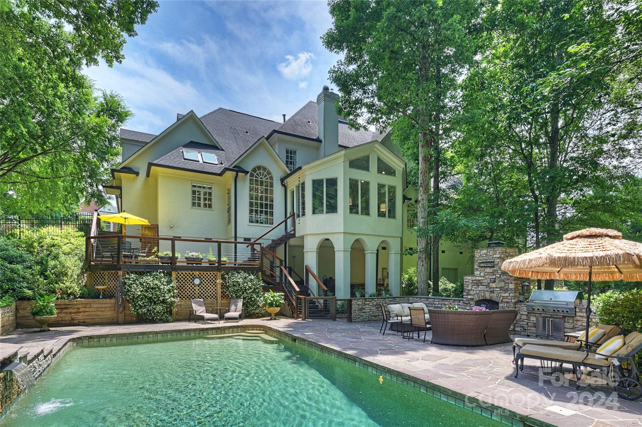 3515 Bellevue Lane