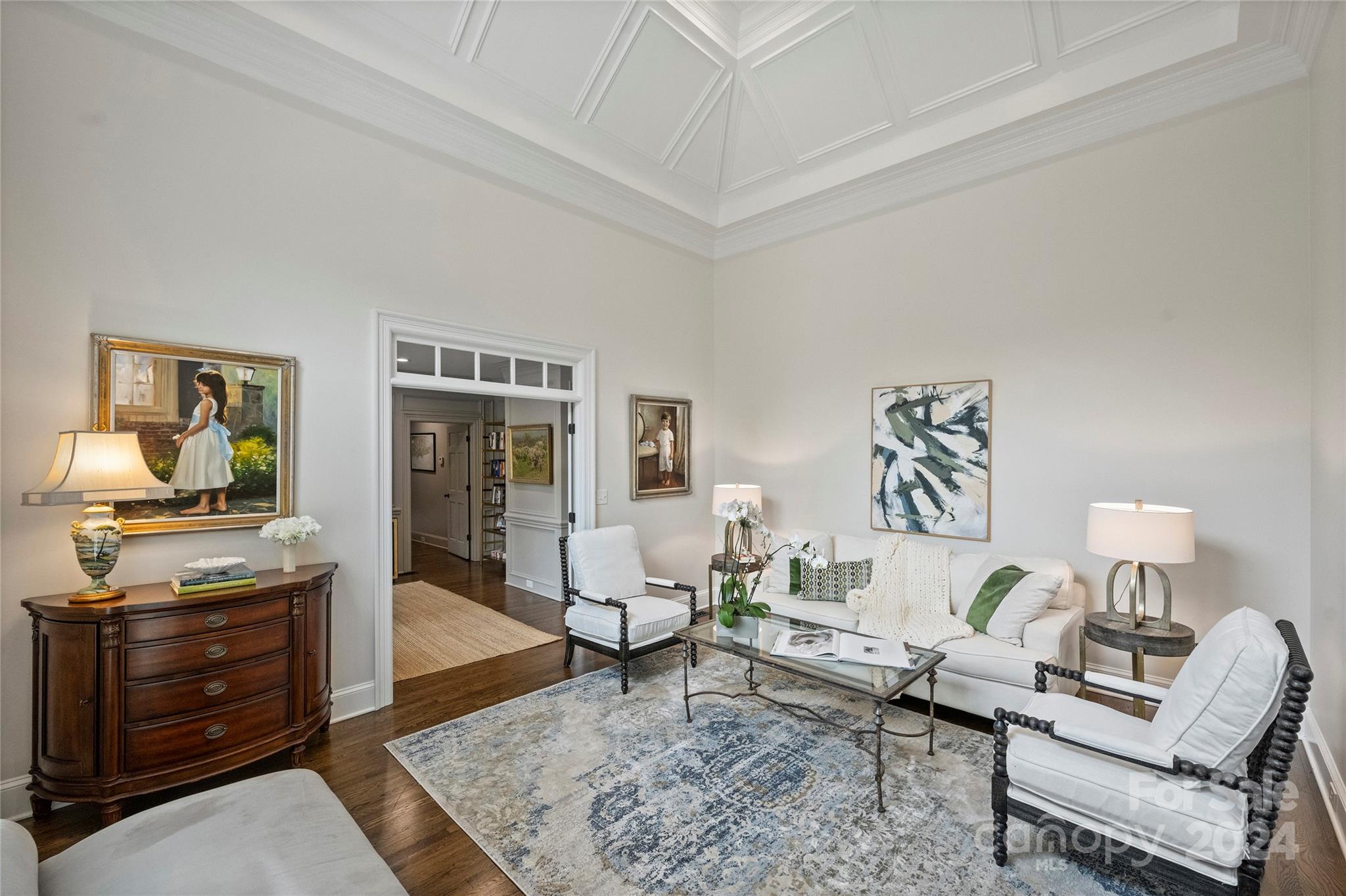 3515 Bellevue Lane
