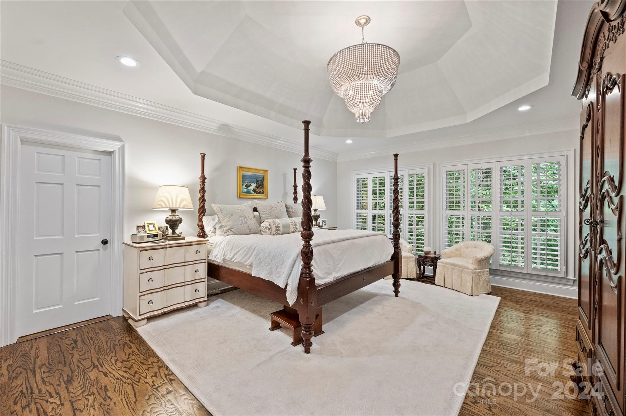 3515 Bellevue Lane