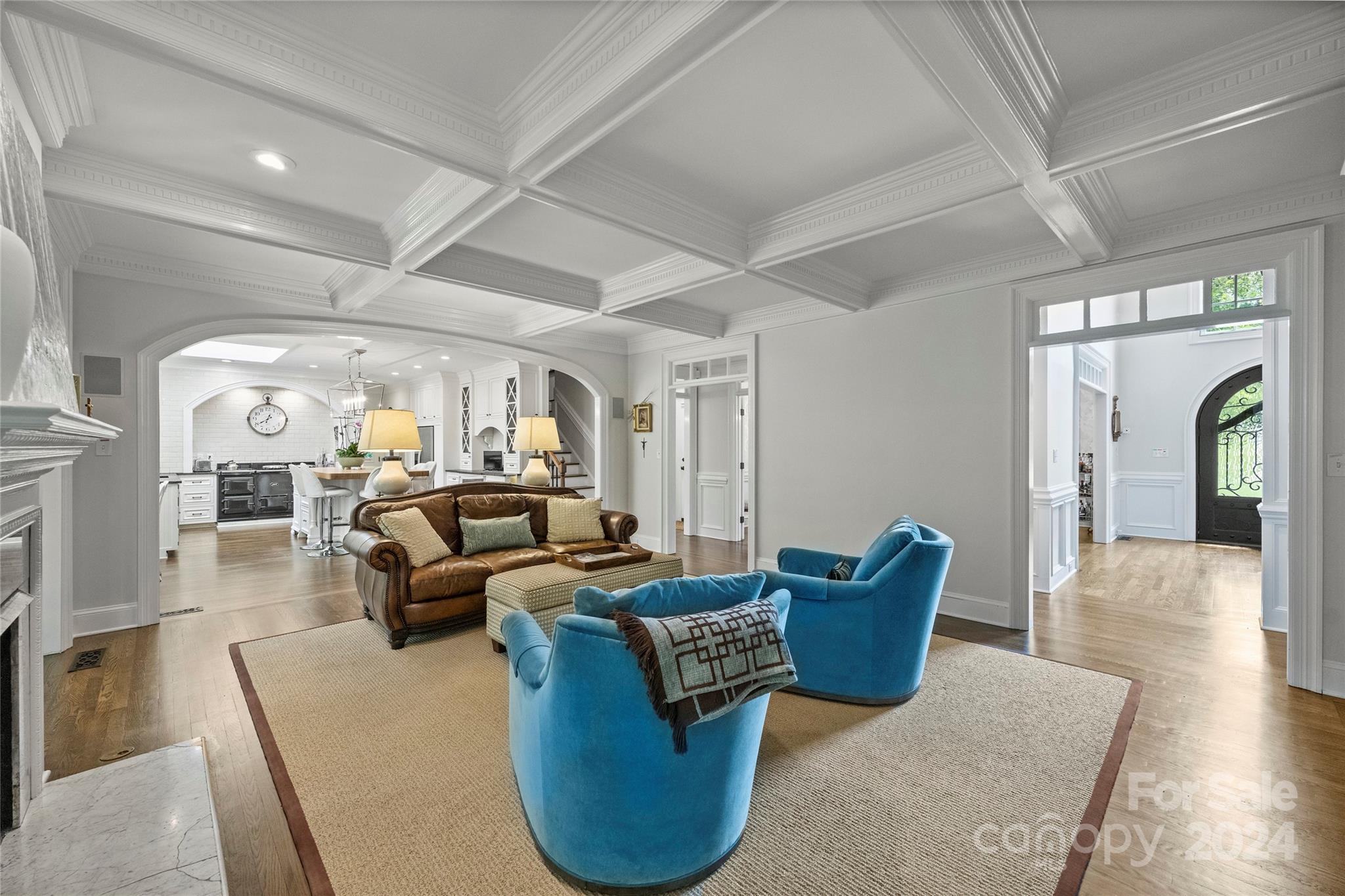 3515 Bellevue Lane