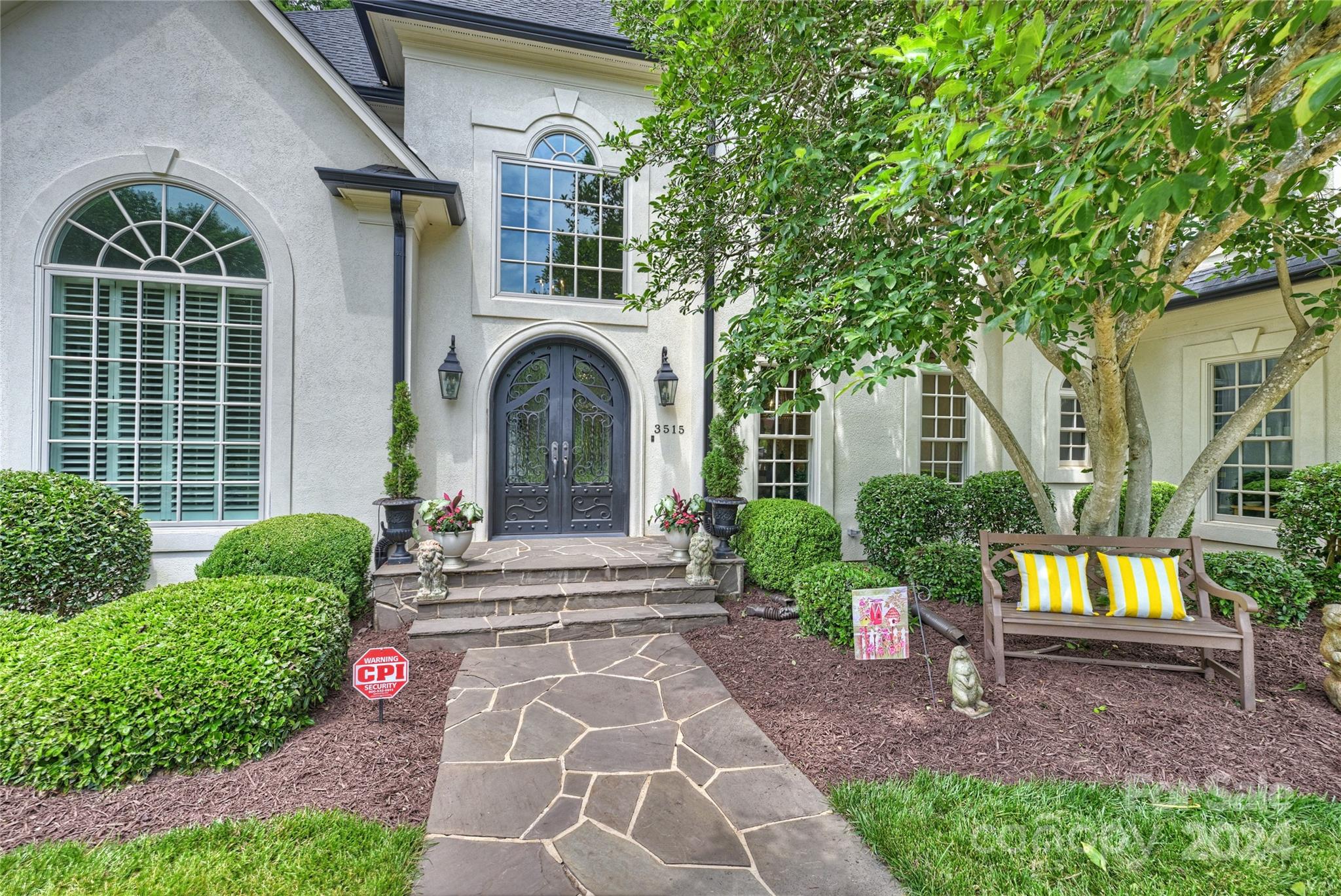 3515 Bellevue Lane