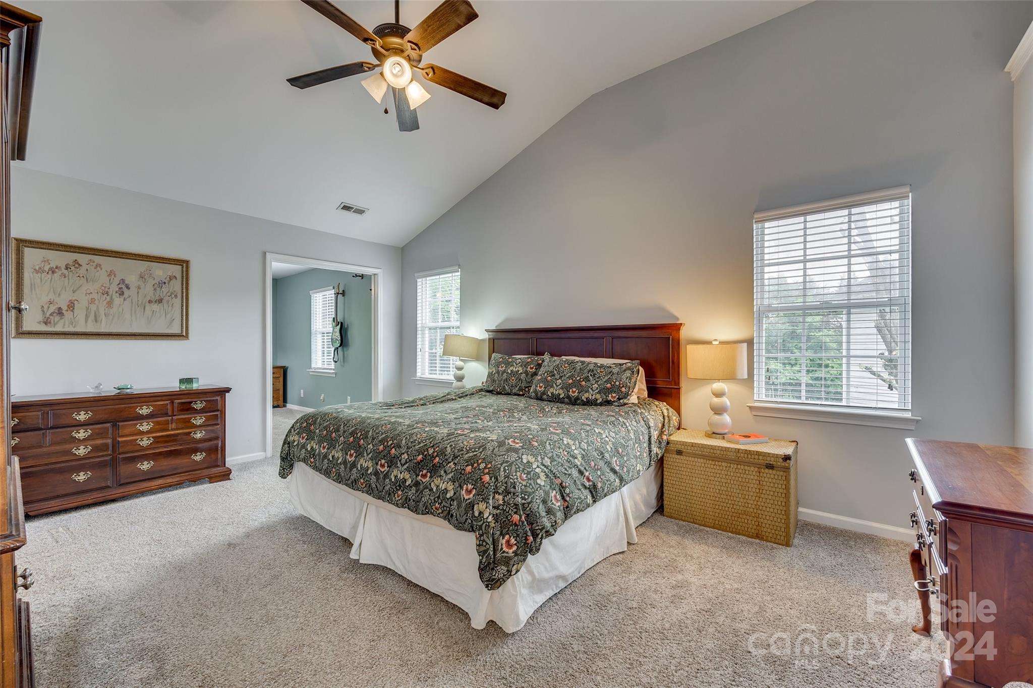 1385 Lloyd Place