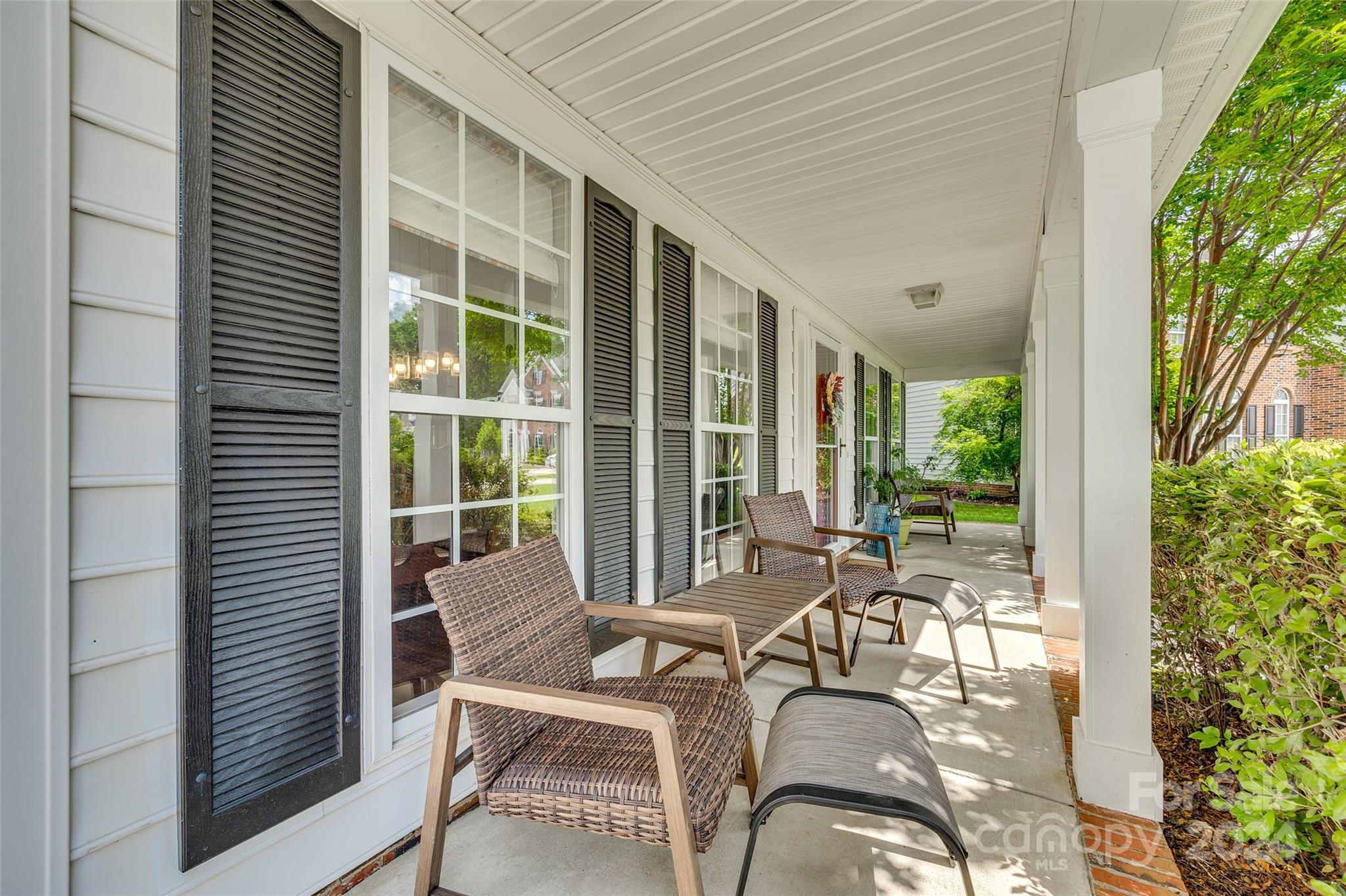 1385 Lloyd Place
